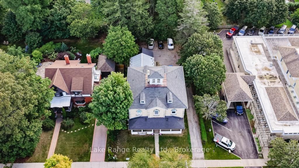 769 Princes Street Property Photo 5