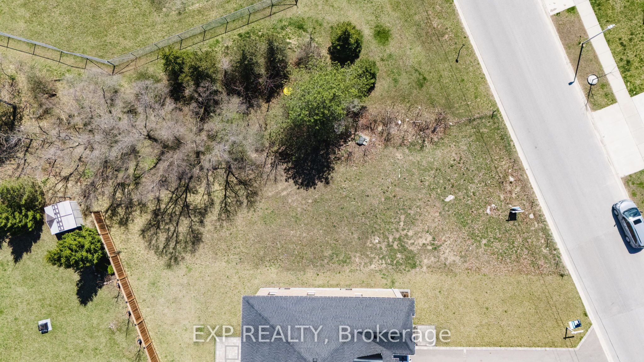 187 Queen Street Property Photo 14