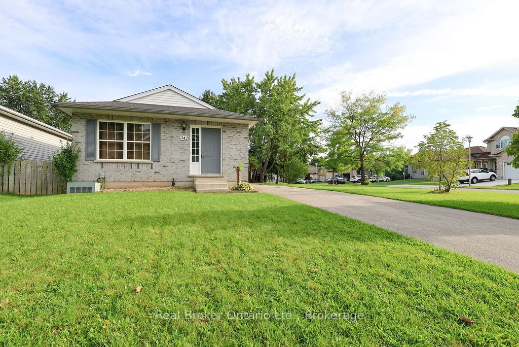 342 Fleming Drive Property Photo 3