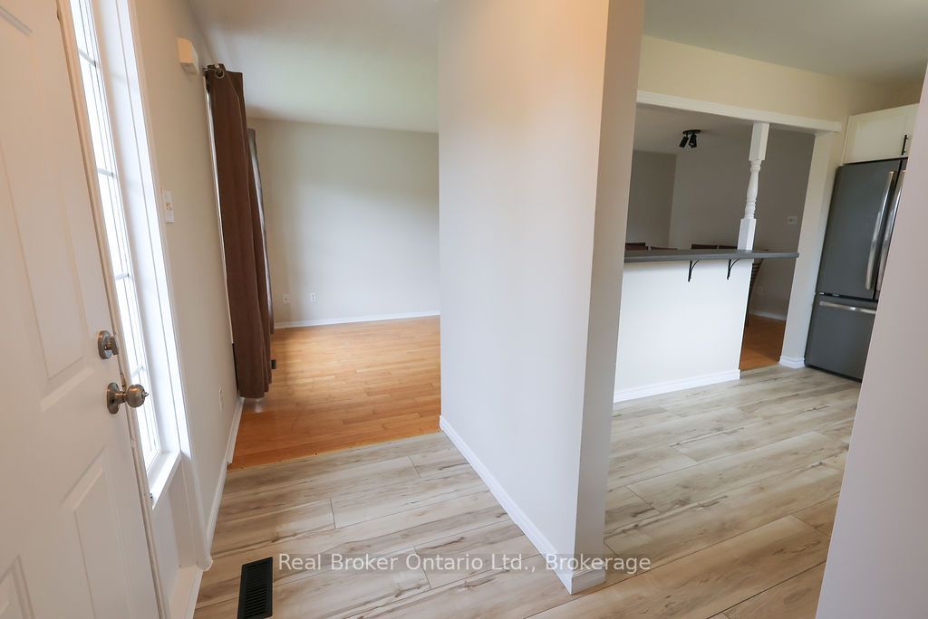 342 Fleming Drive Property Photo 5