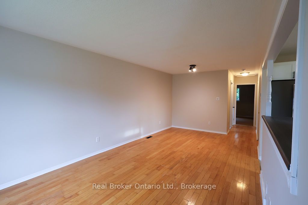 342 Fleming Drive Property Photo 9