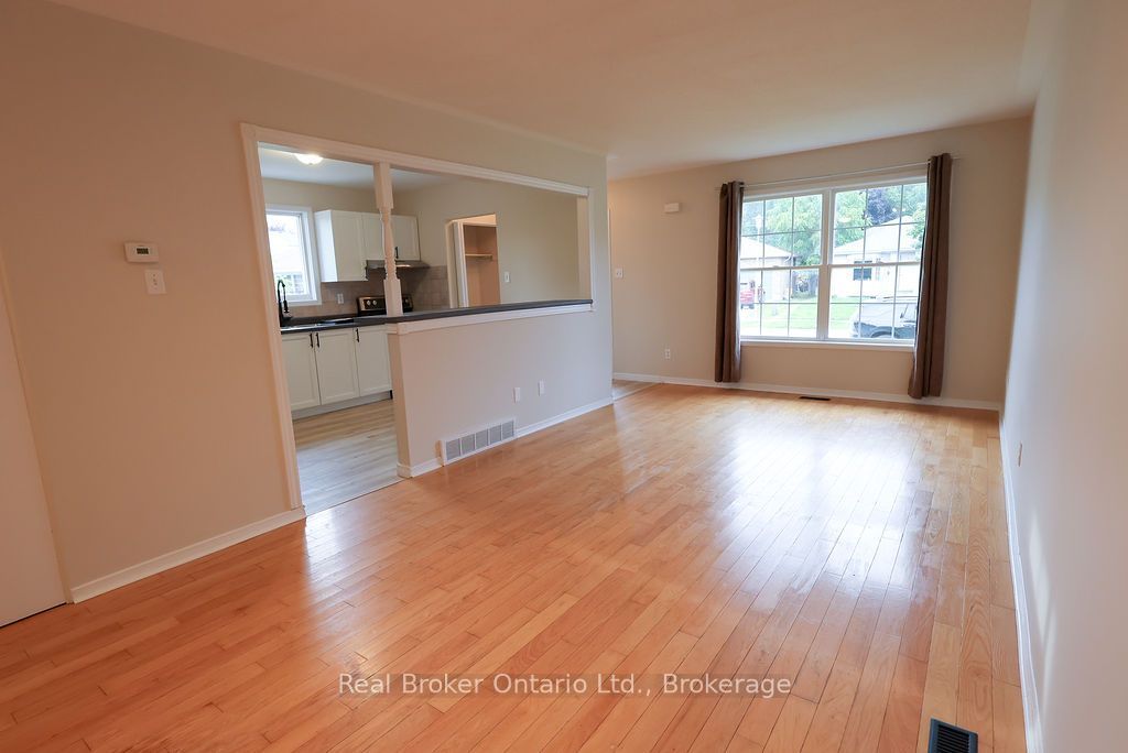 342 Fleming Drive Property Photo 11
