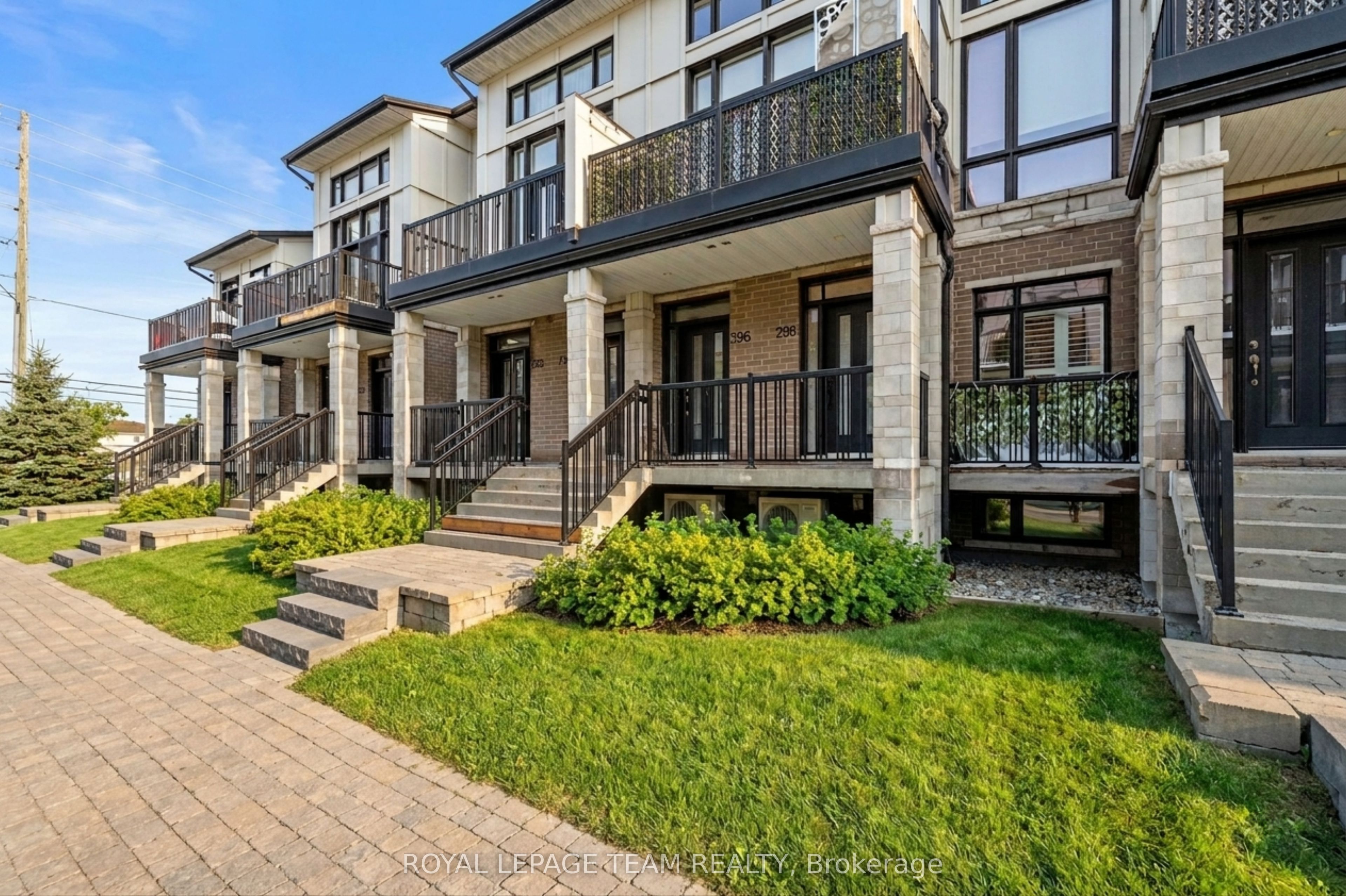 298 Pembina Private Property Photo 3
