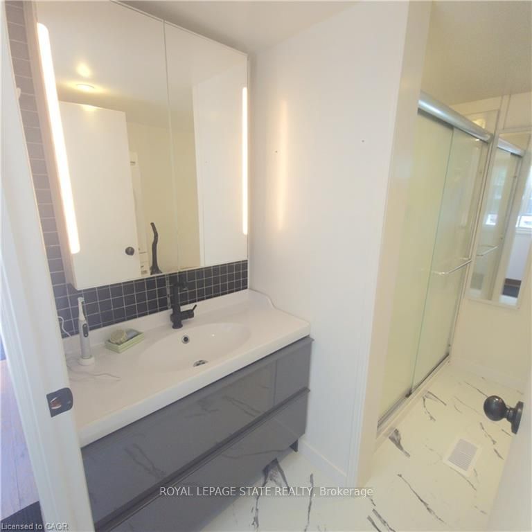 580 Beavercreek Road 158 Property Photo 13