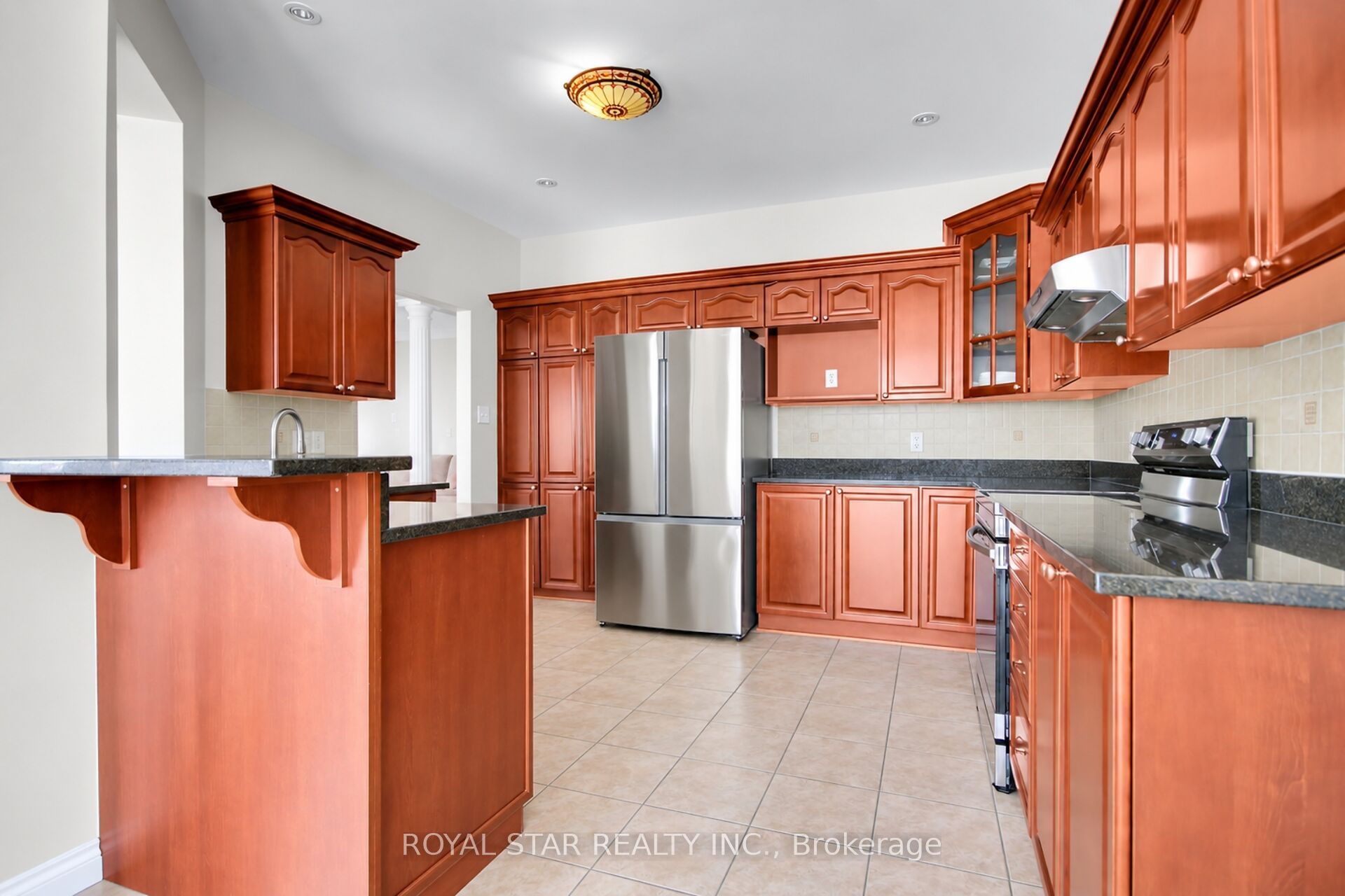 512 Stonechurch Way Property Photo 6