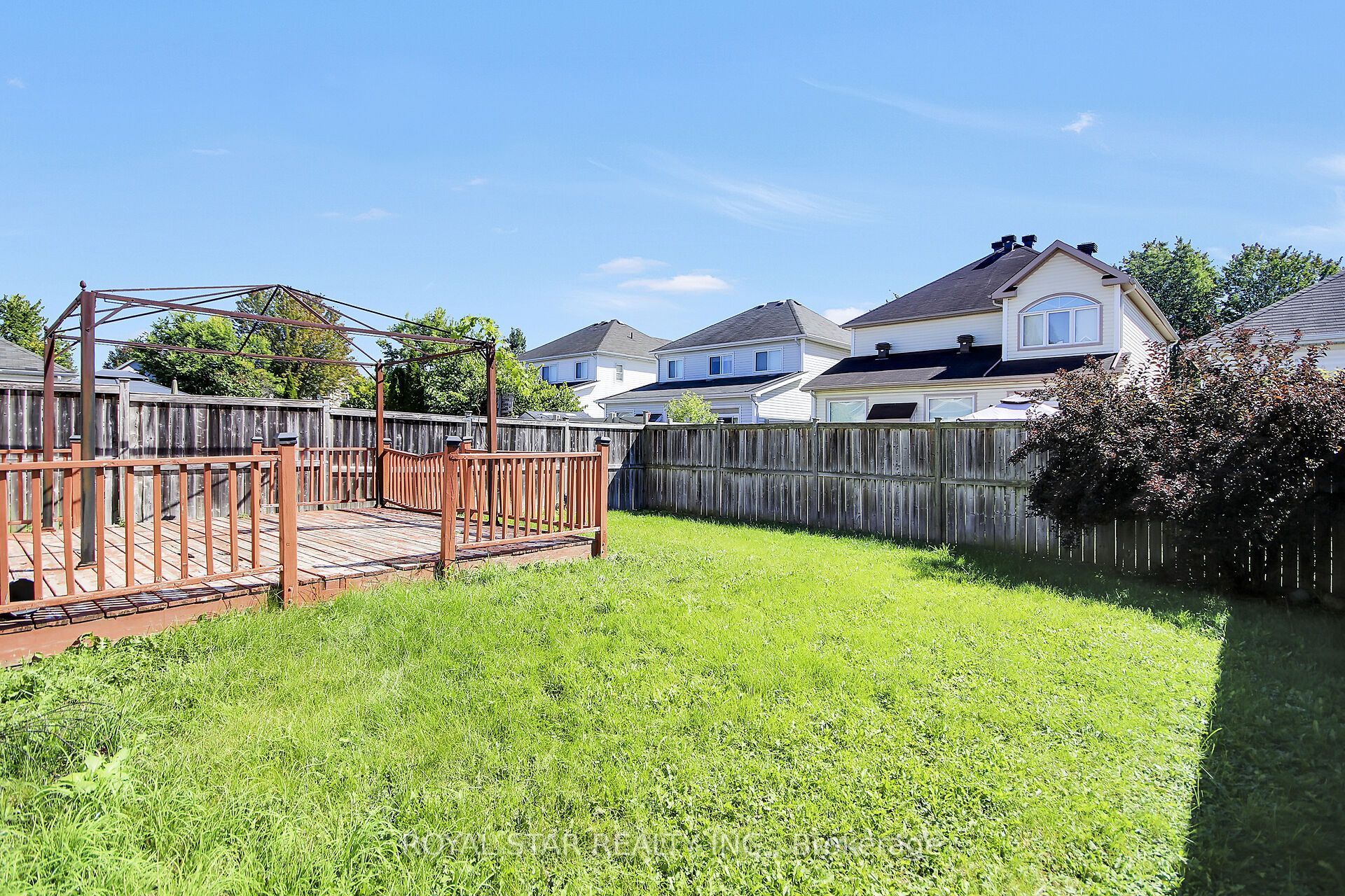 512 Stonechurch Way Property Photo 47