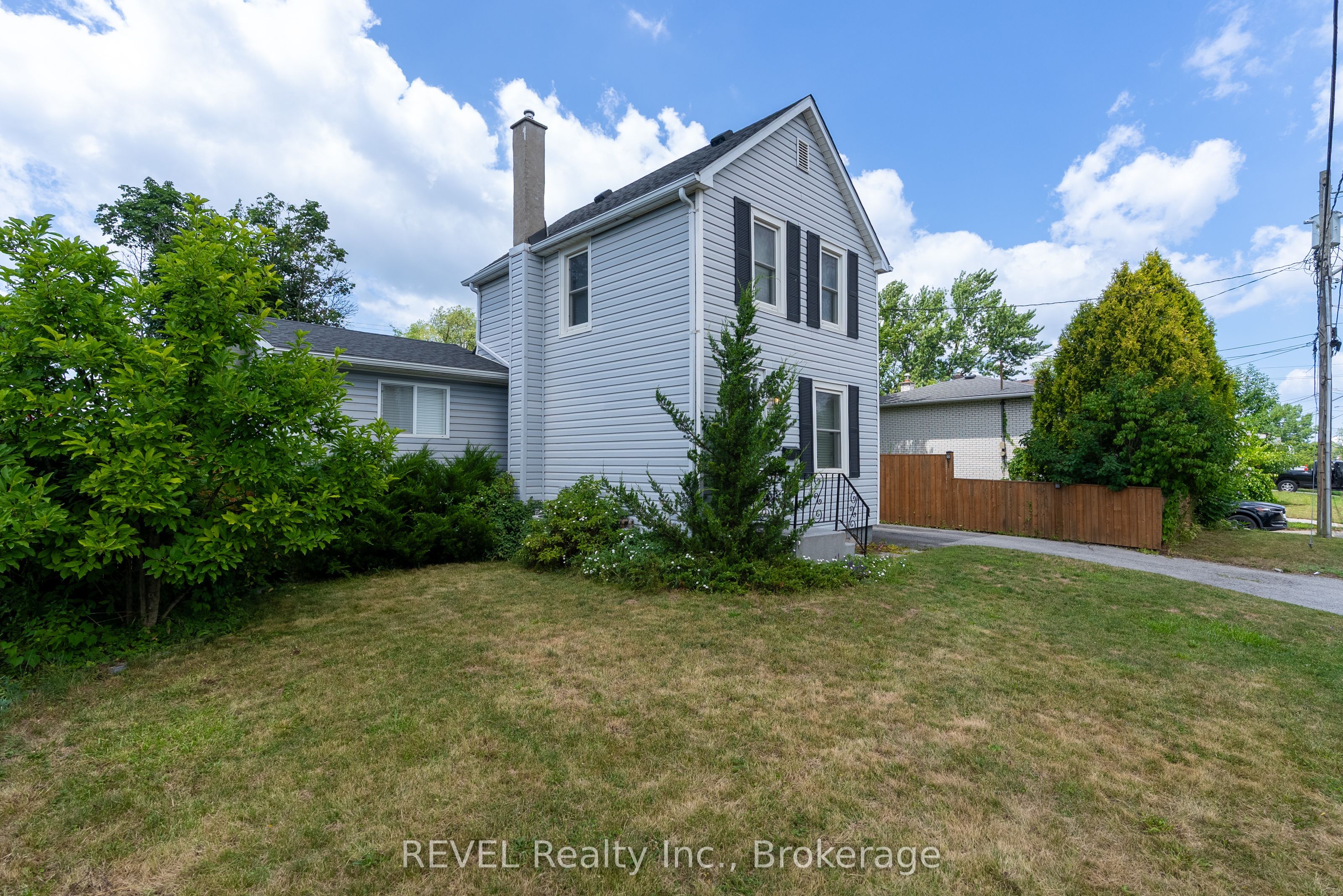 650 Deere Street Property Photo 37