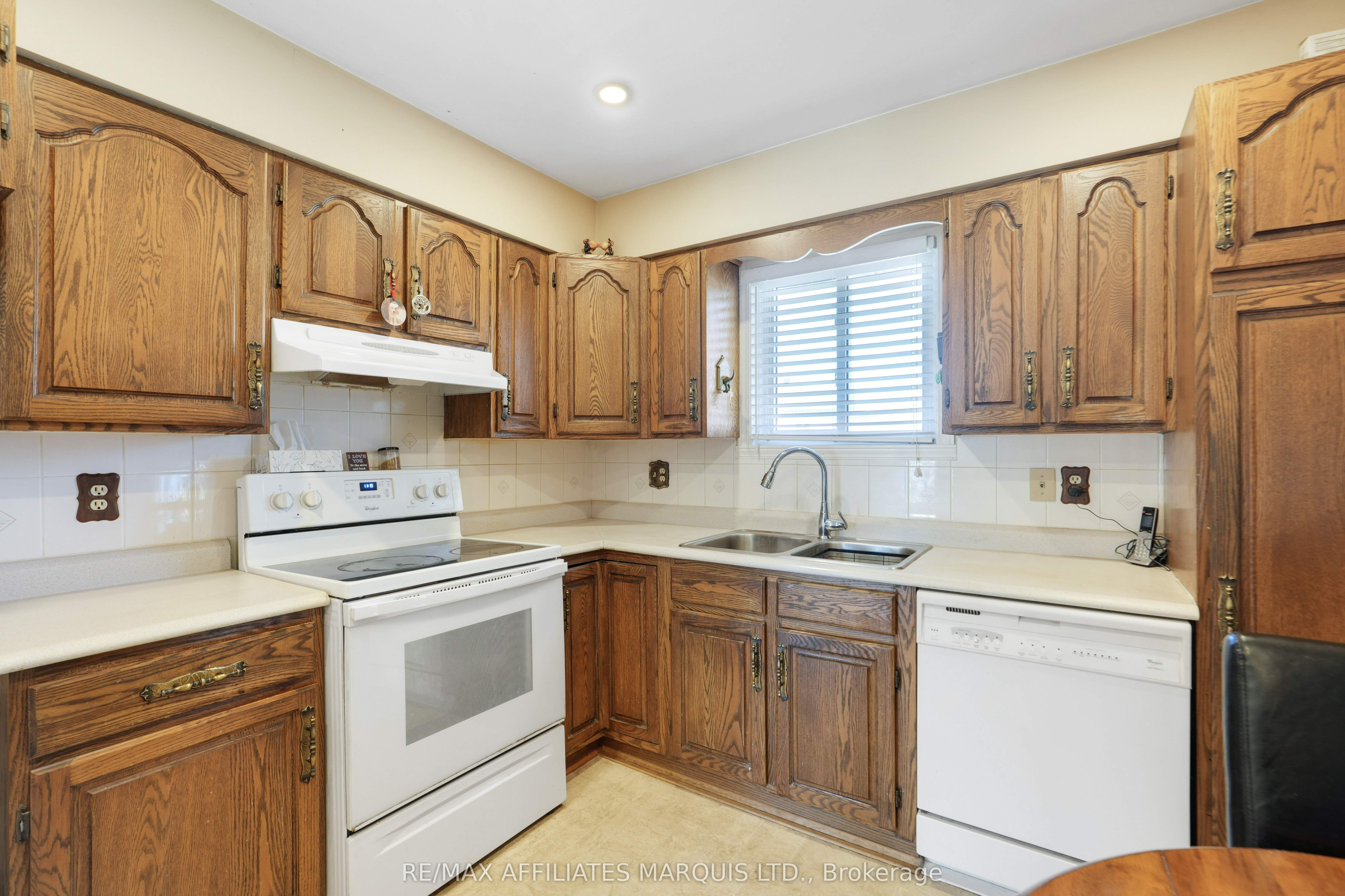 605 Kirkwood Street Property Photo 12