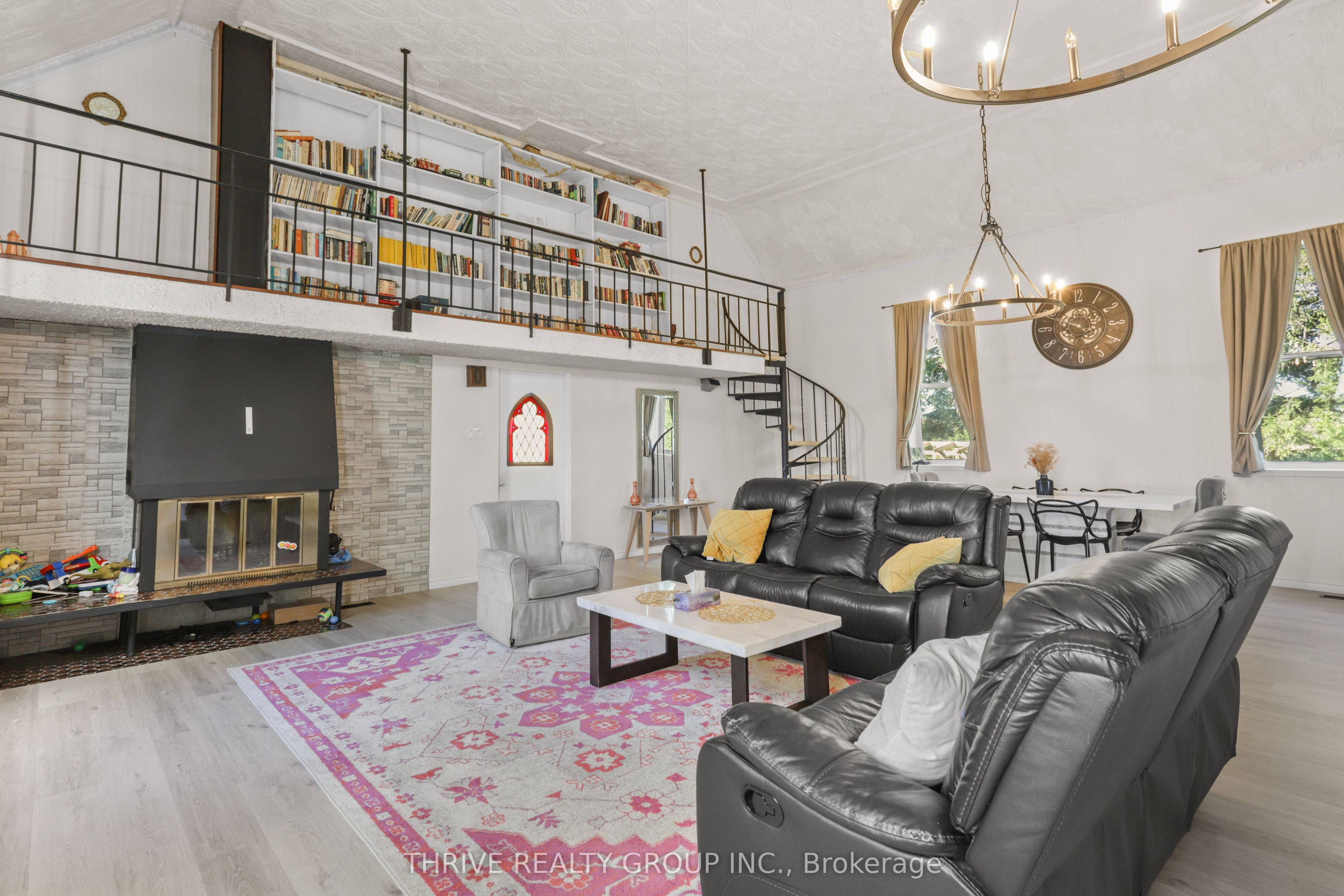 8198 Littlewood Drive