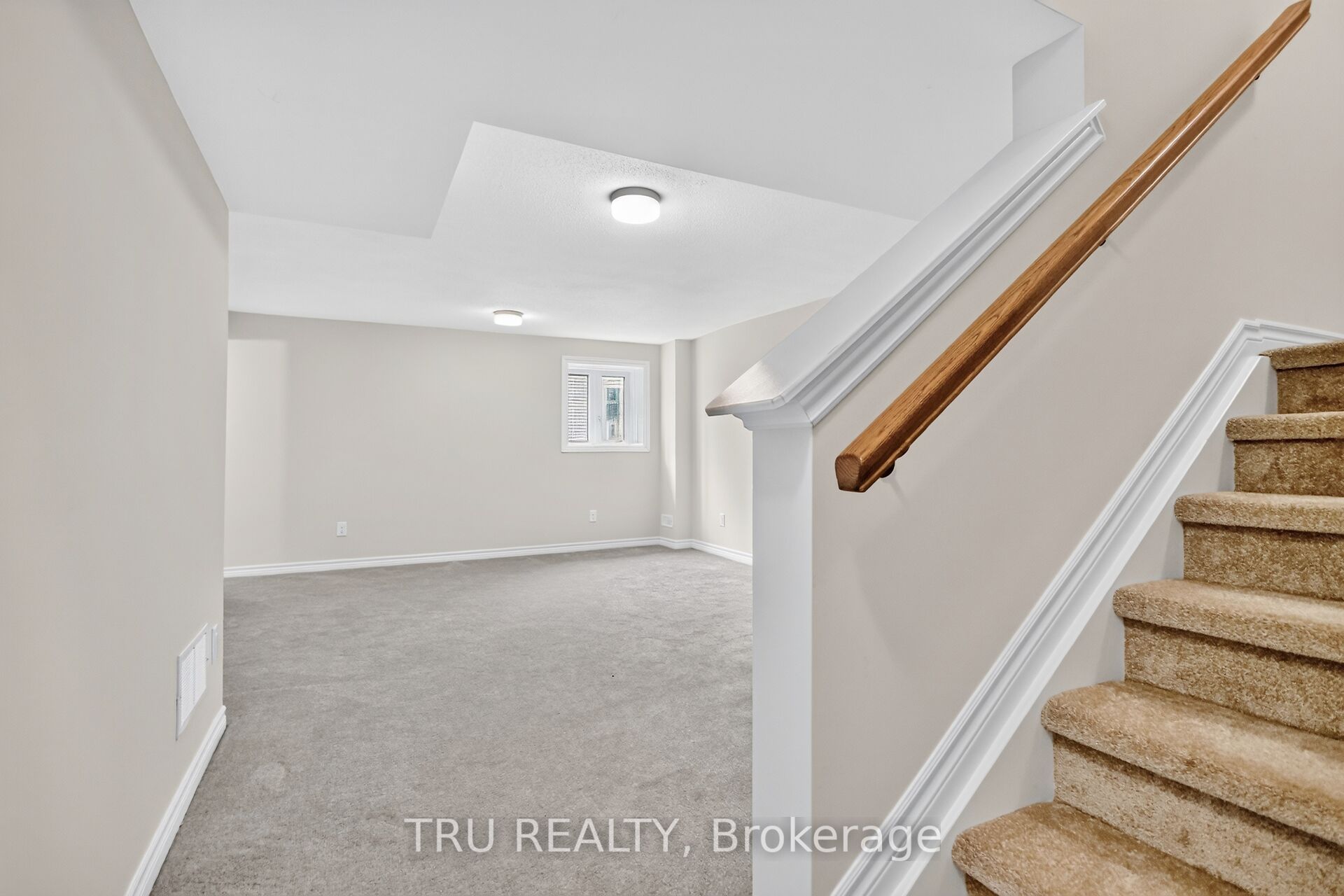 4126 Obsidian Street Property Photo 22