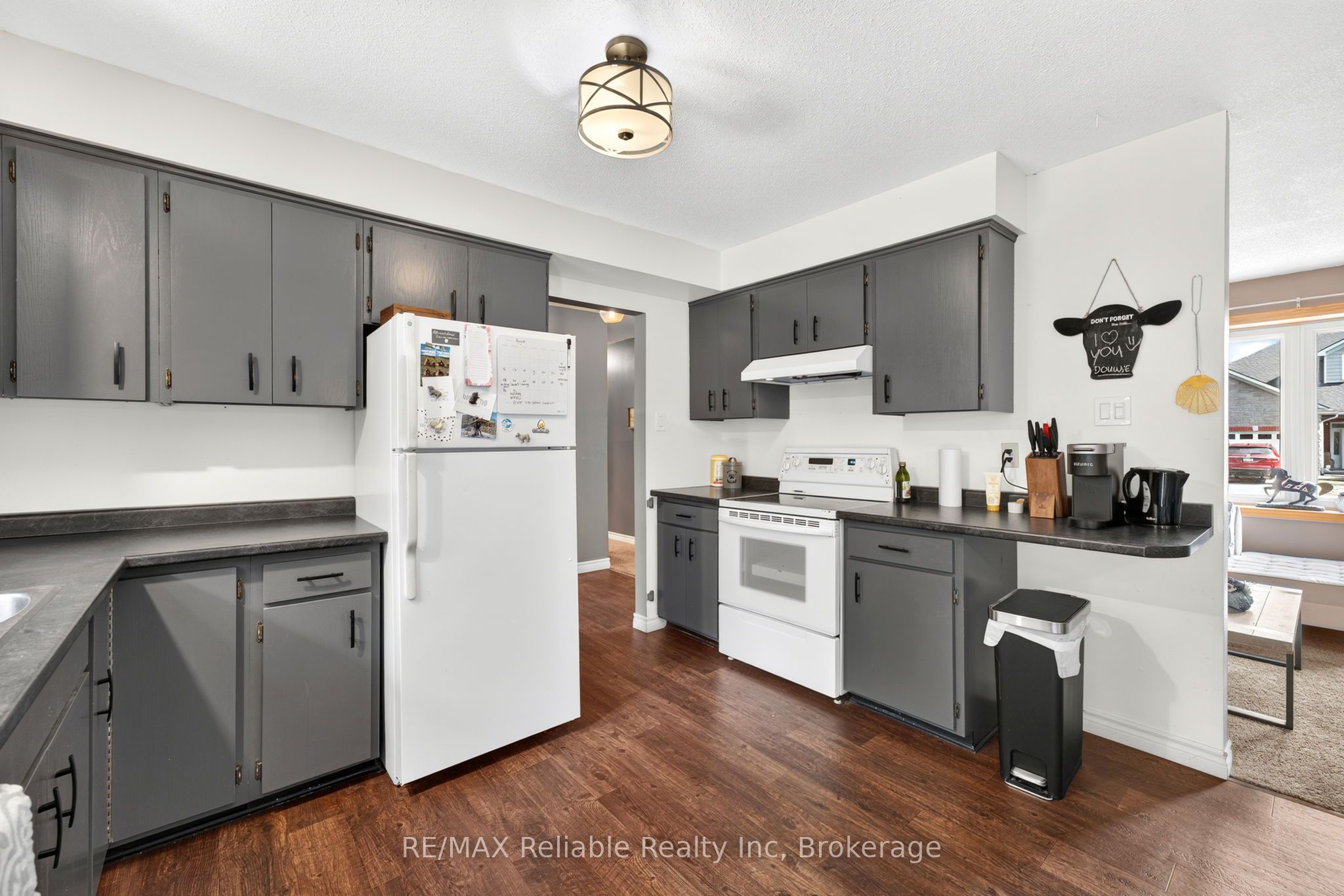 38823 Vienna Street Property Photo 9
