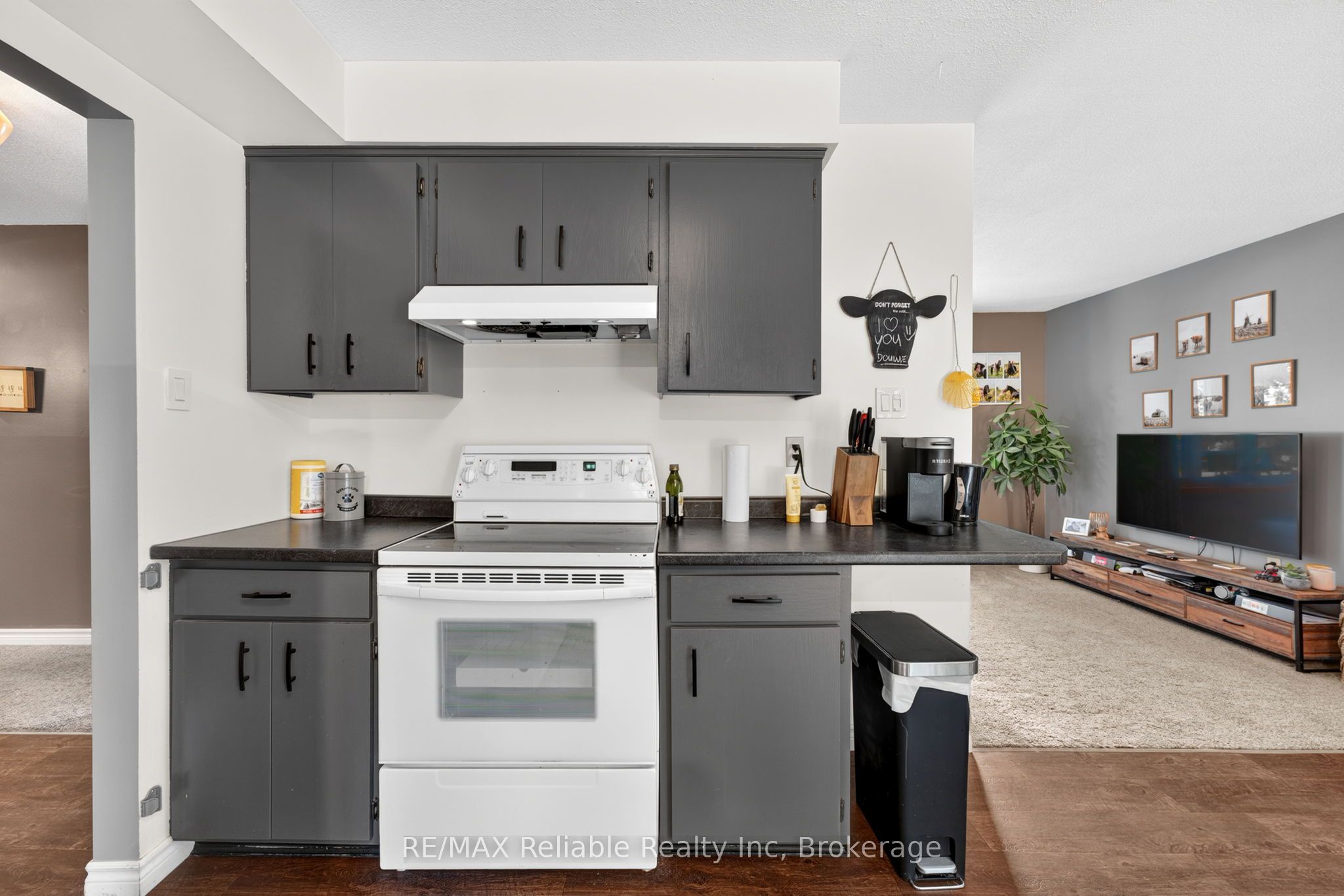 38823 Vienna Street Property Photo 10