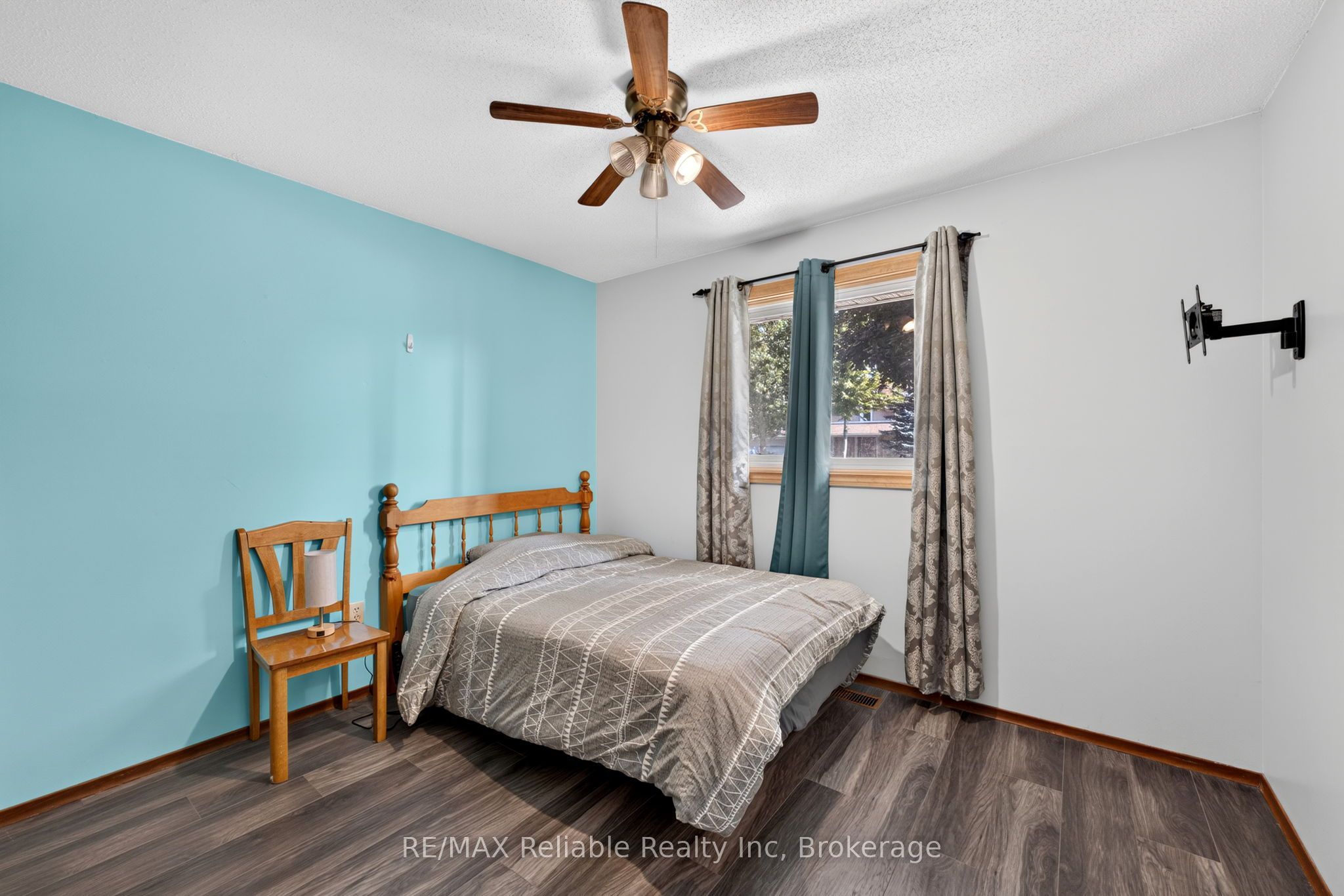 38823 Vienna Street Property Photo 19