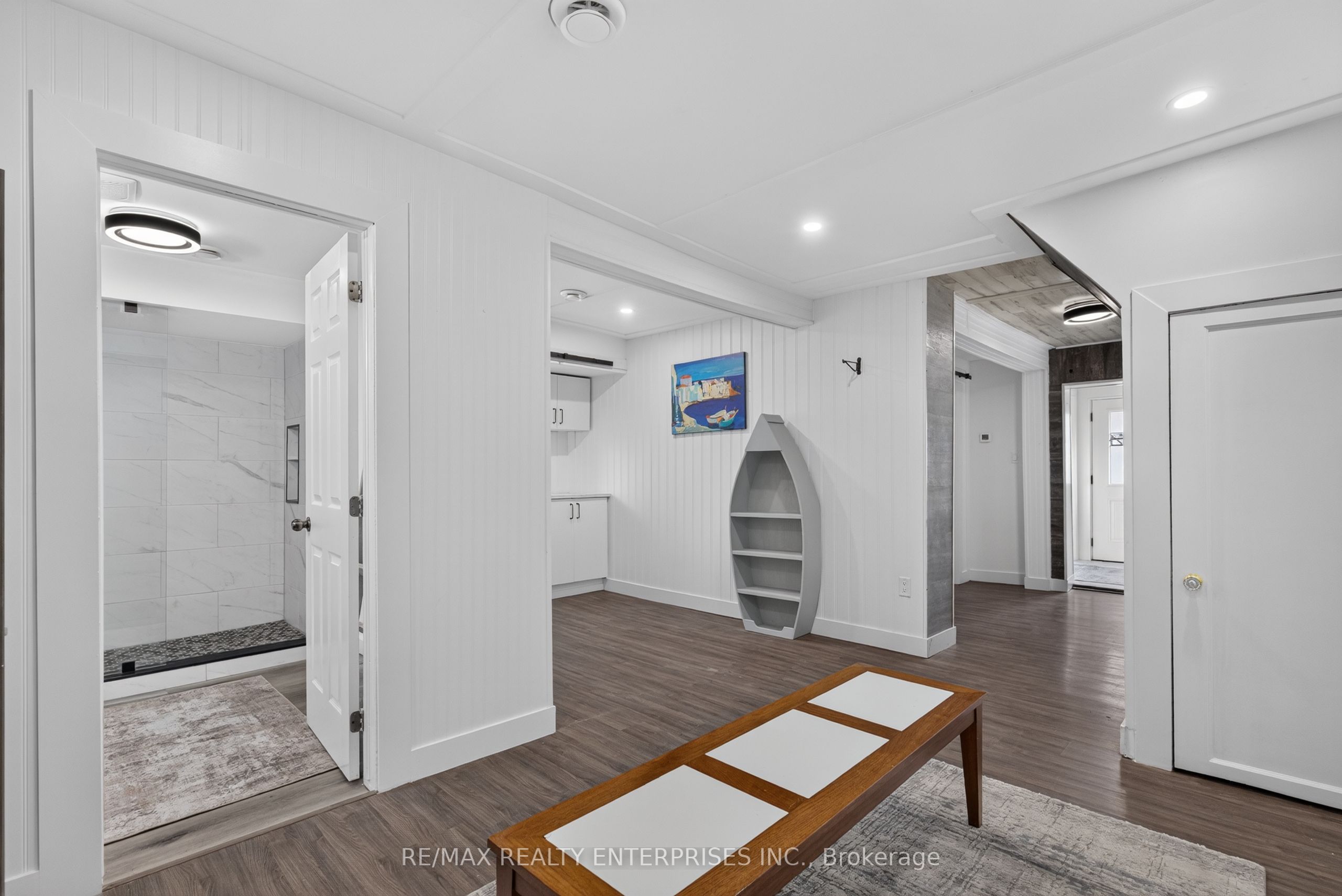 446 Cambridge Road W Property Photo 12