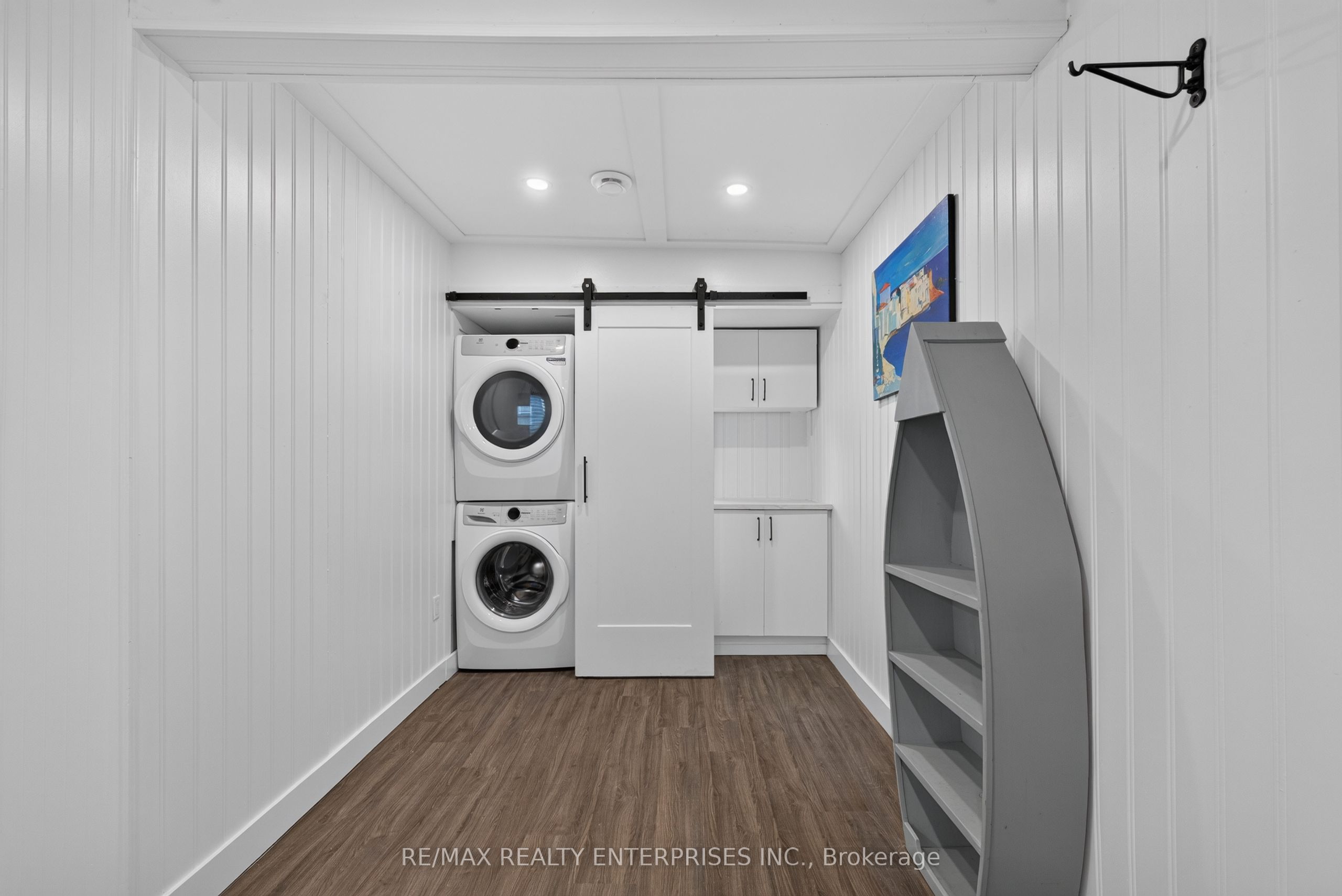 446 Cambridge Road W Property Photo 14