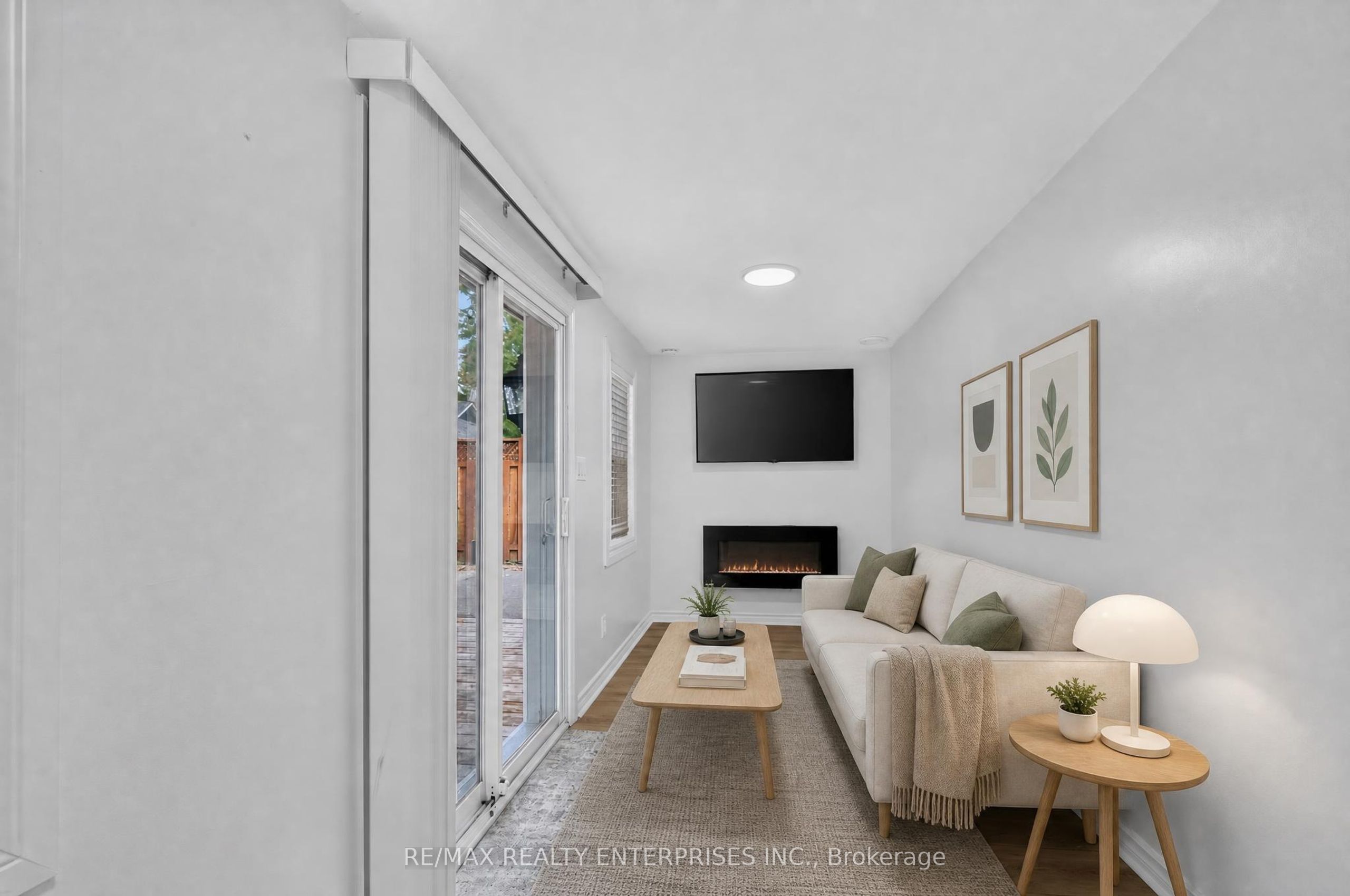 446 Cambridge Road W Property Photo 20