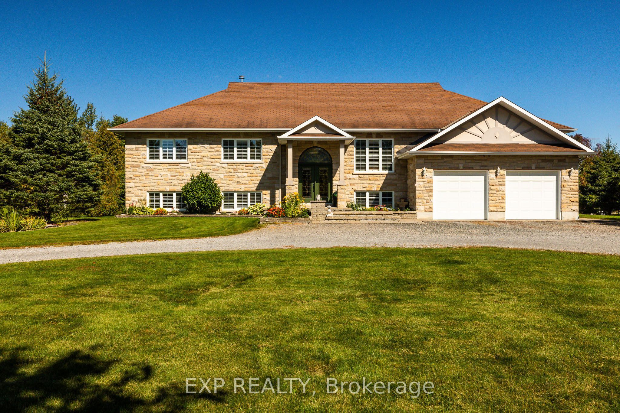 140 Windmill Crescent Property Photo 1