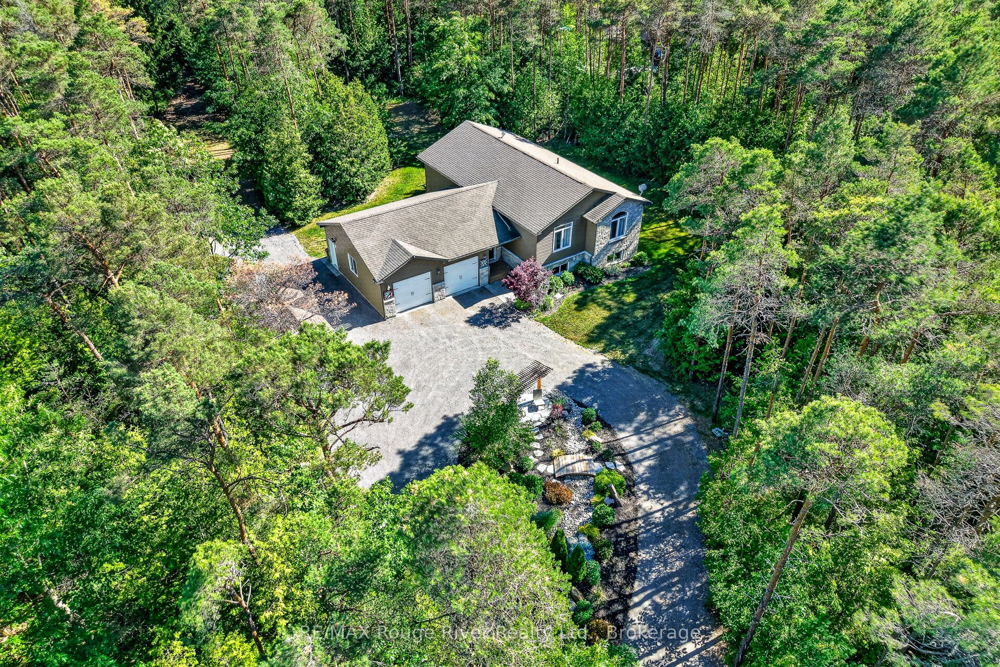 149 Pine Tree Lane Property Photo 1