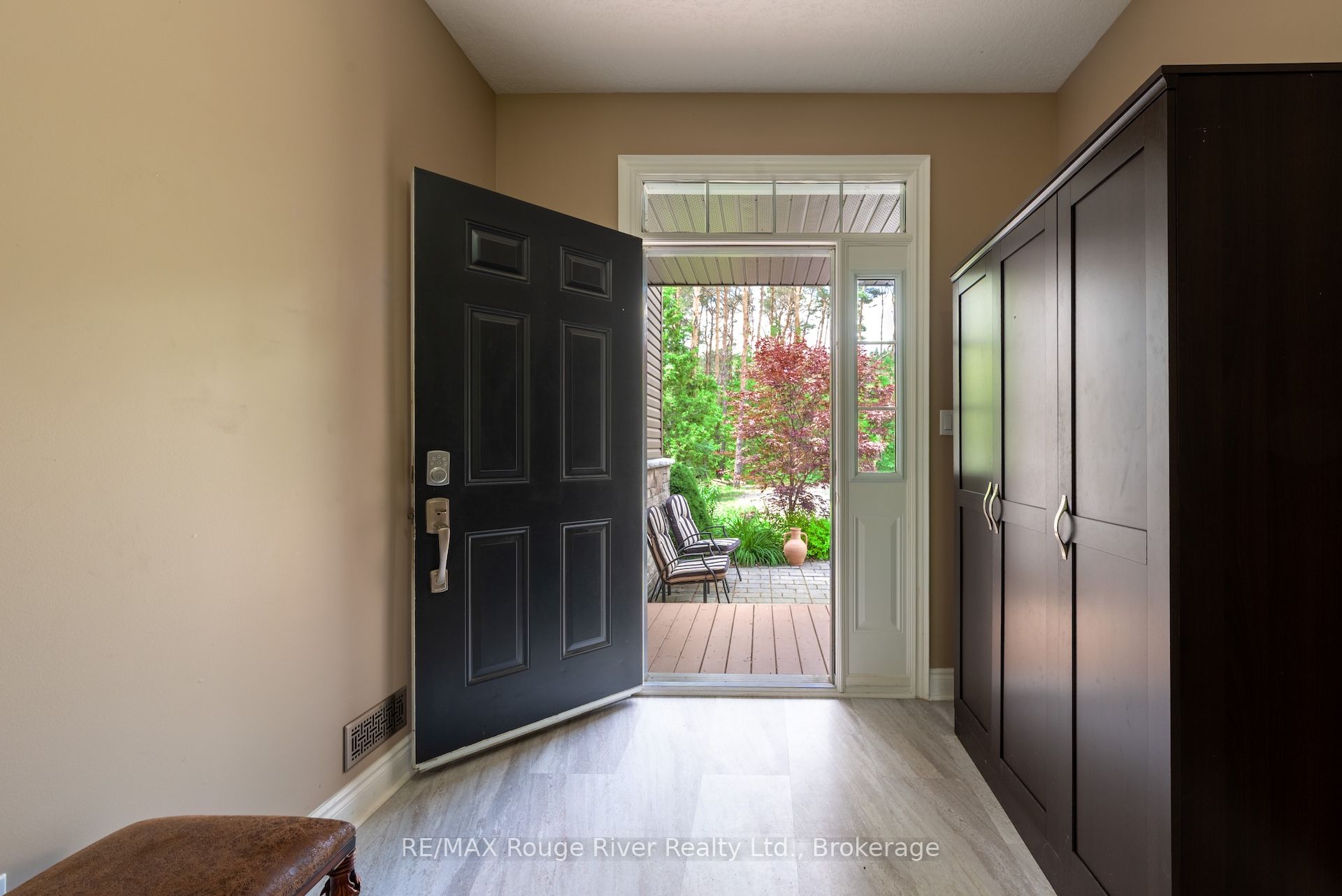 149 Pine Tree Lane Property Photo 9