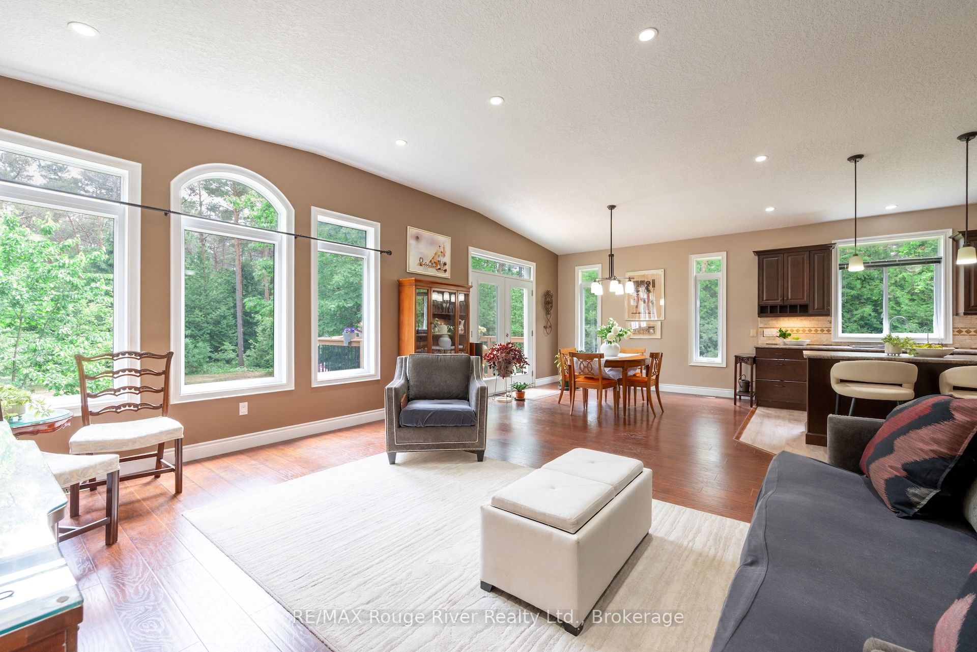 149 Pine Tree Lane Property Photo 10