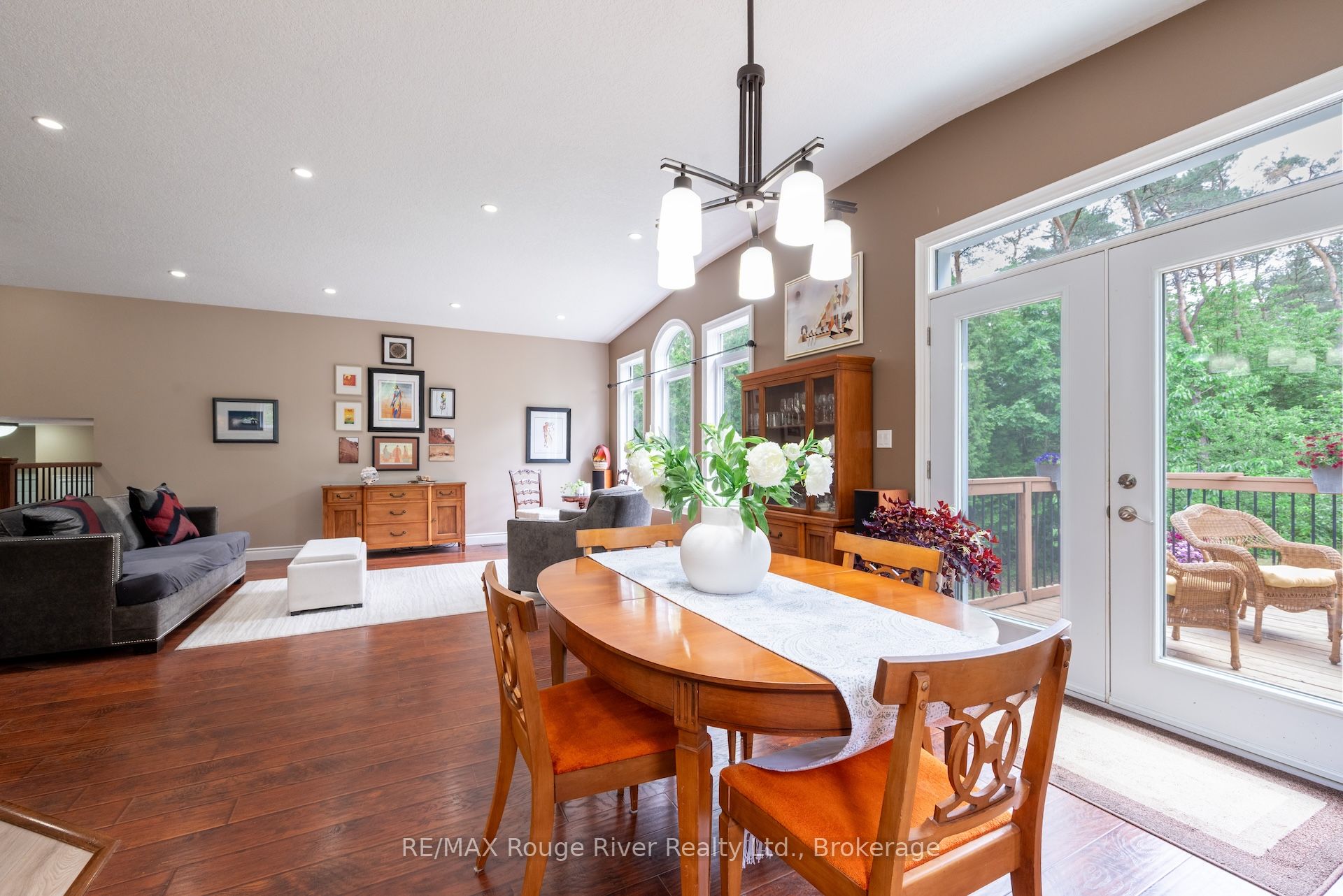 149 Pine Tree Lane Property Photo 13