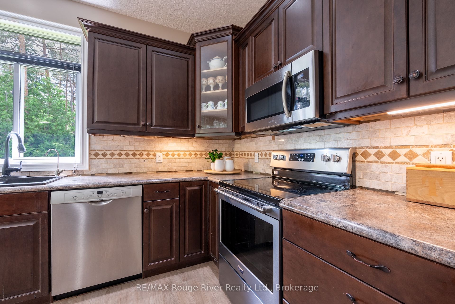 149 Pine Tree Lane Property Photo 17