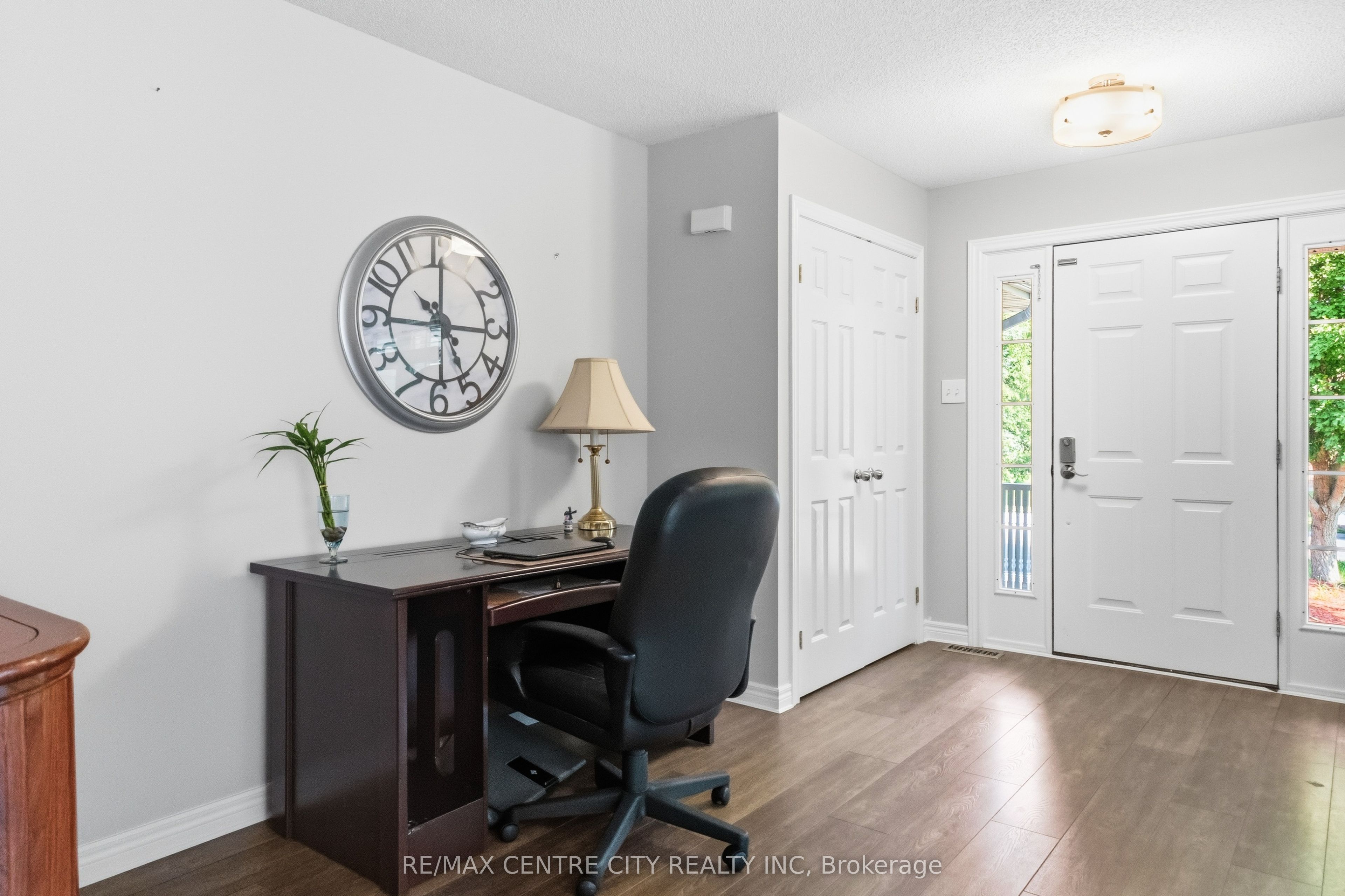 93 Mctaggart Court Property Photo 21