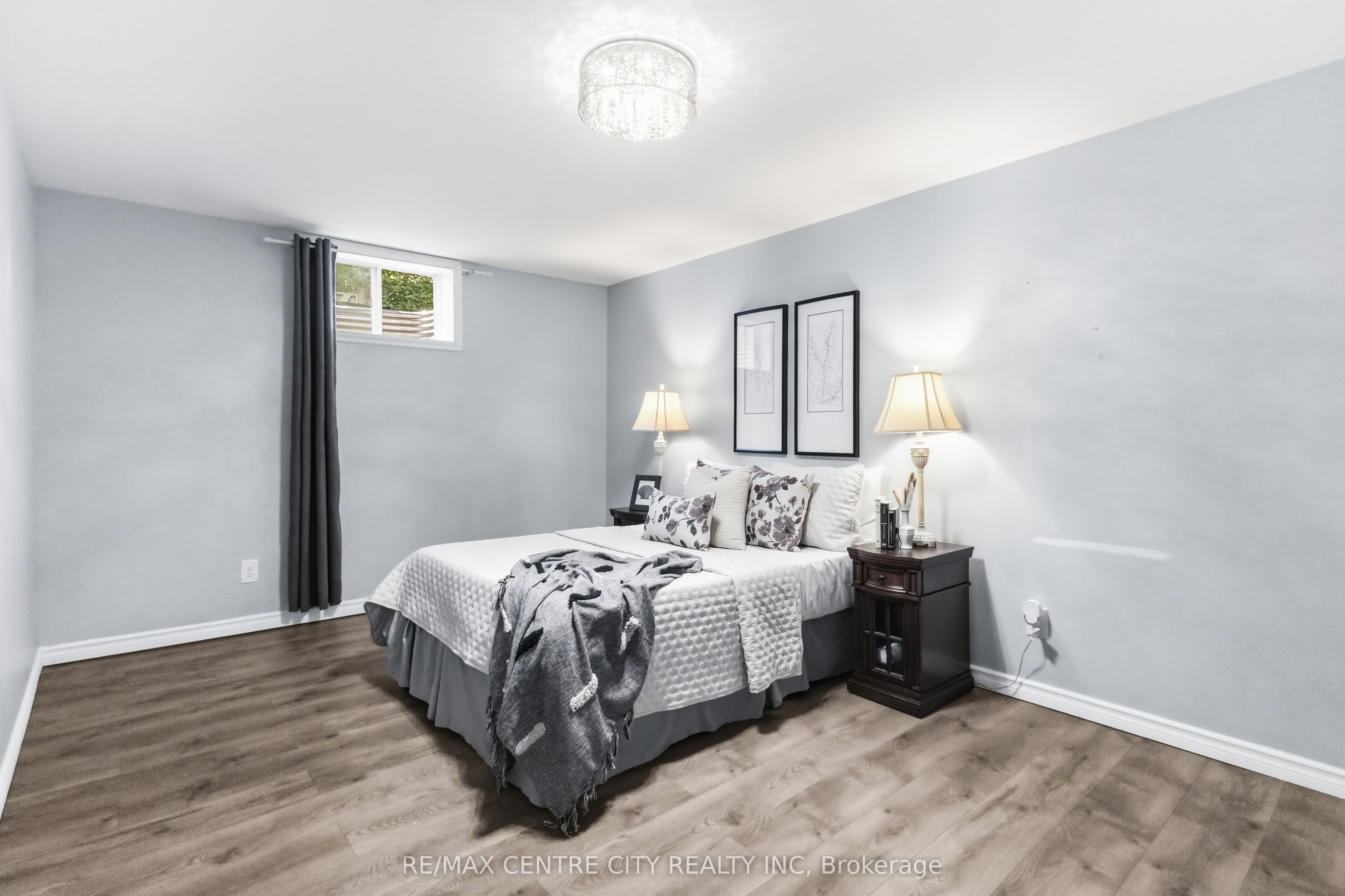 93 Mctaggart Court Property Photo 42