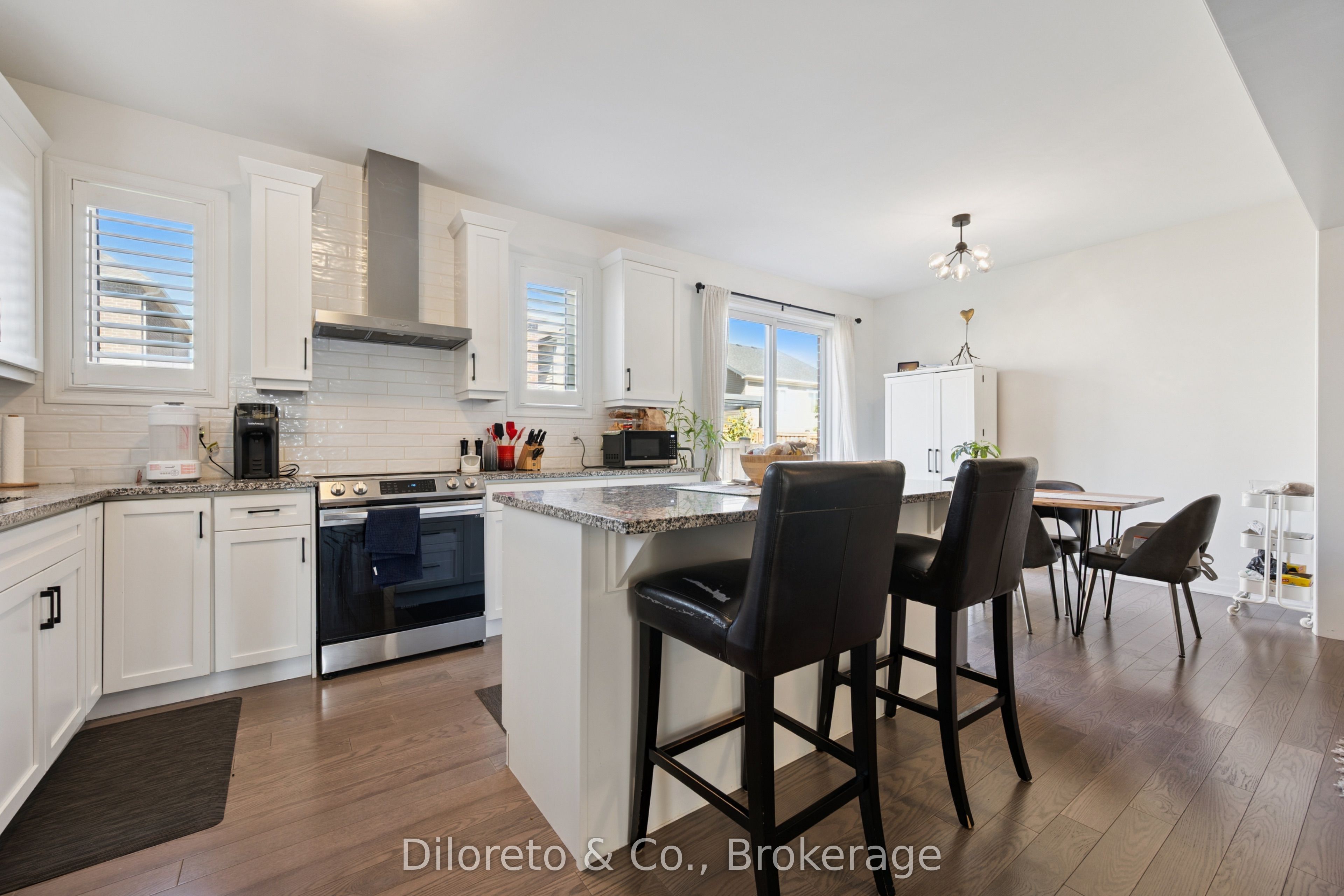 23 Saxony Street Property Photo 6