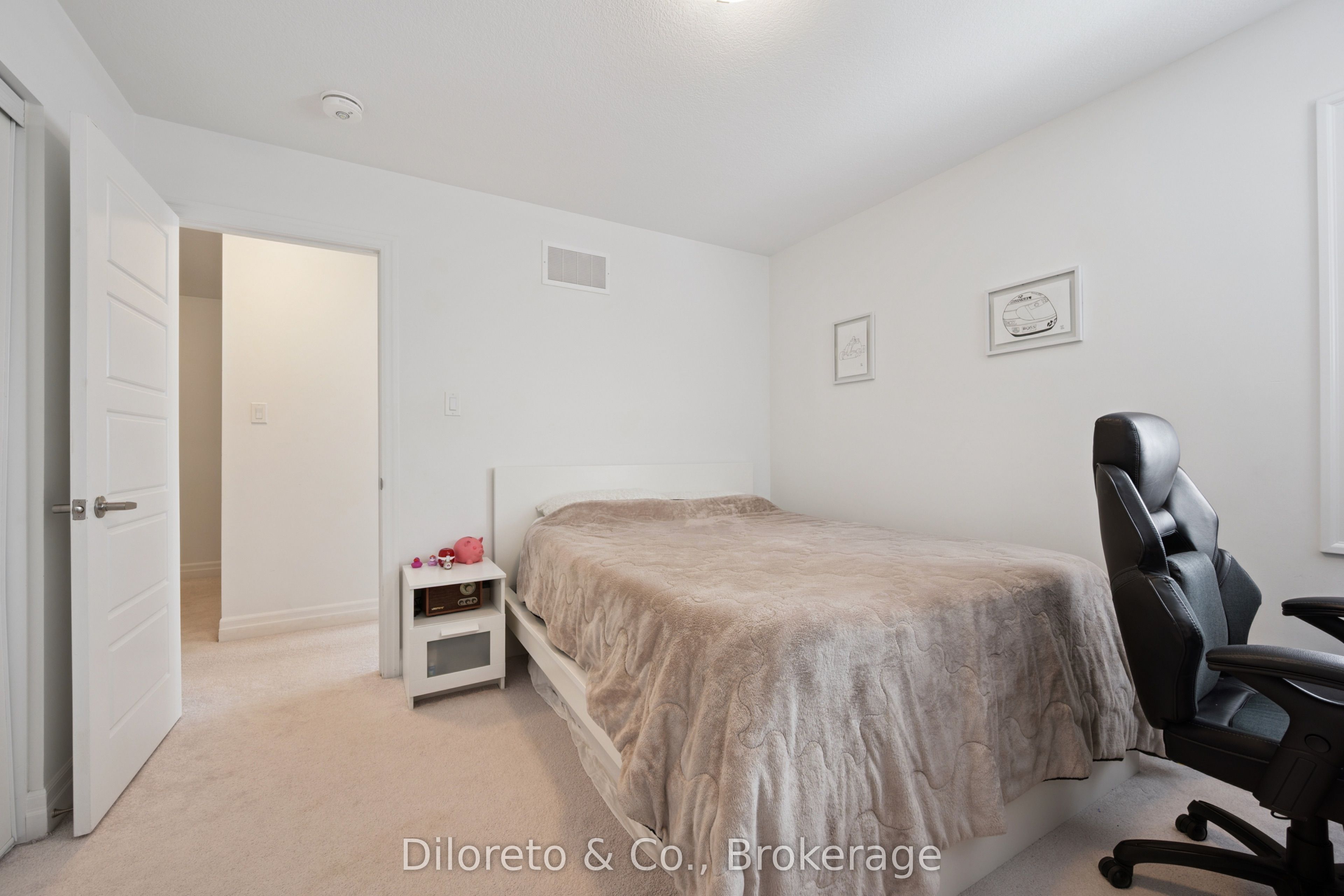 23 Saxony Street Property Photo 26