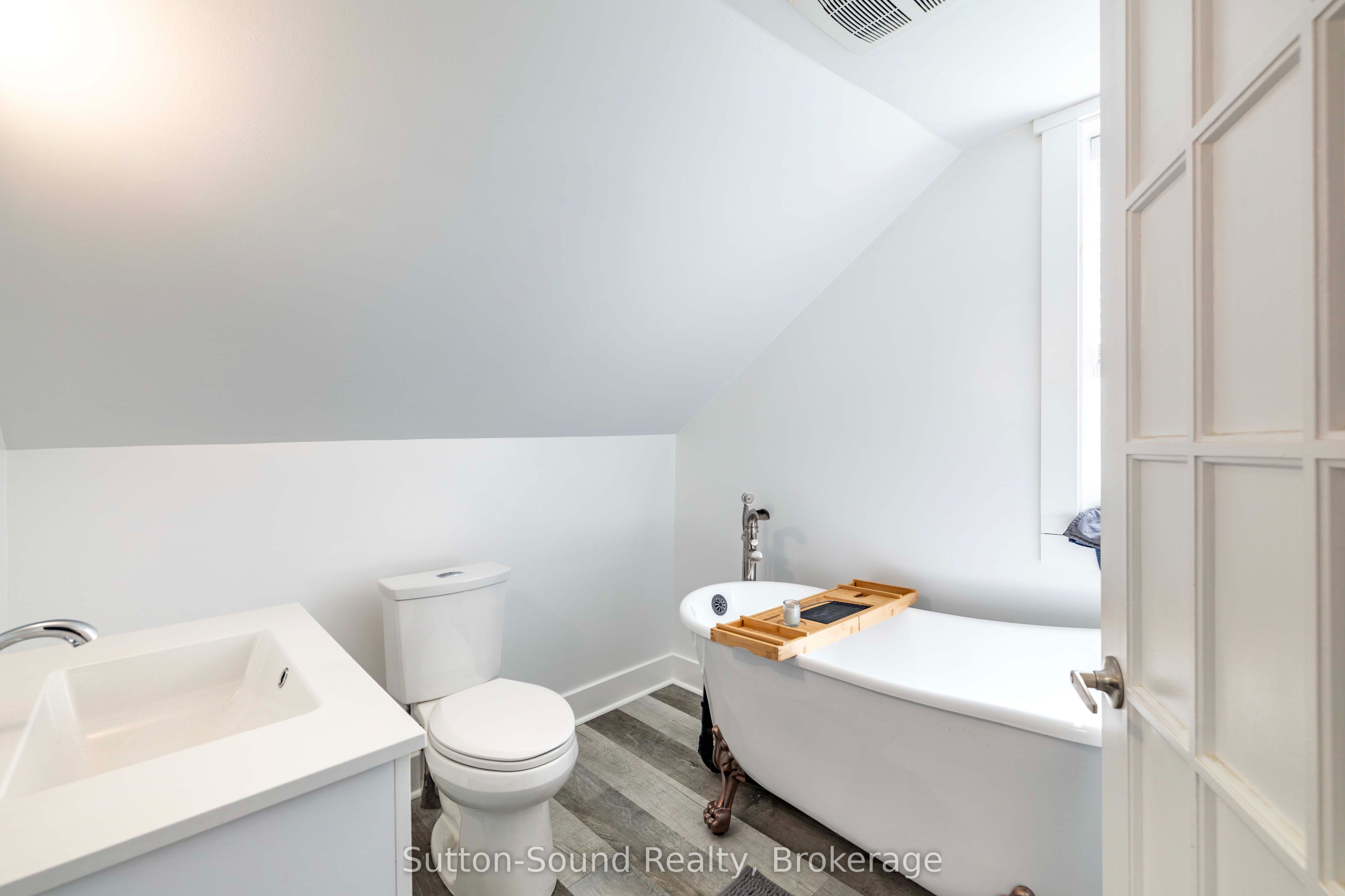 515 Tyson Street Property Photo 17