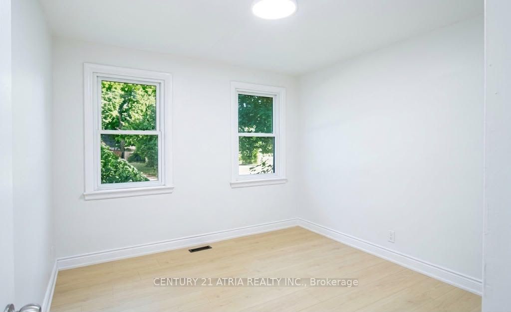 26 Magee Street Upper Property Photo 7