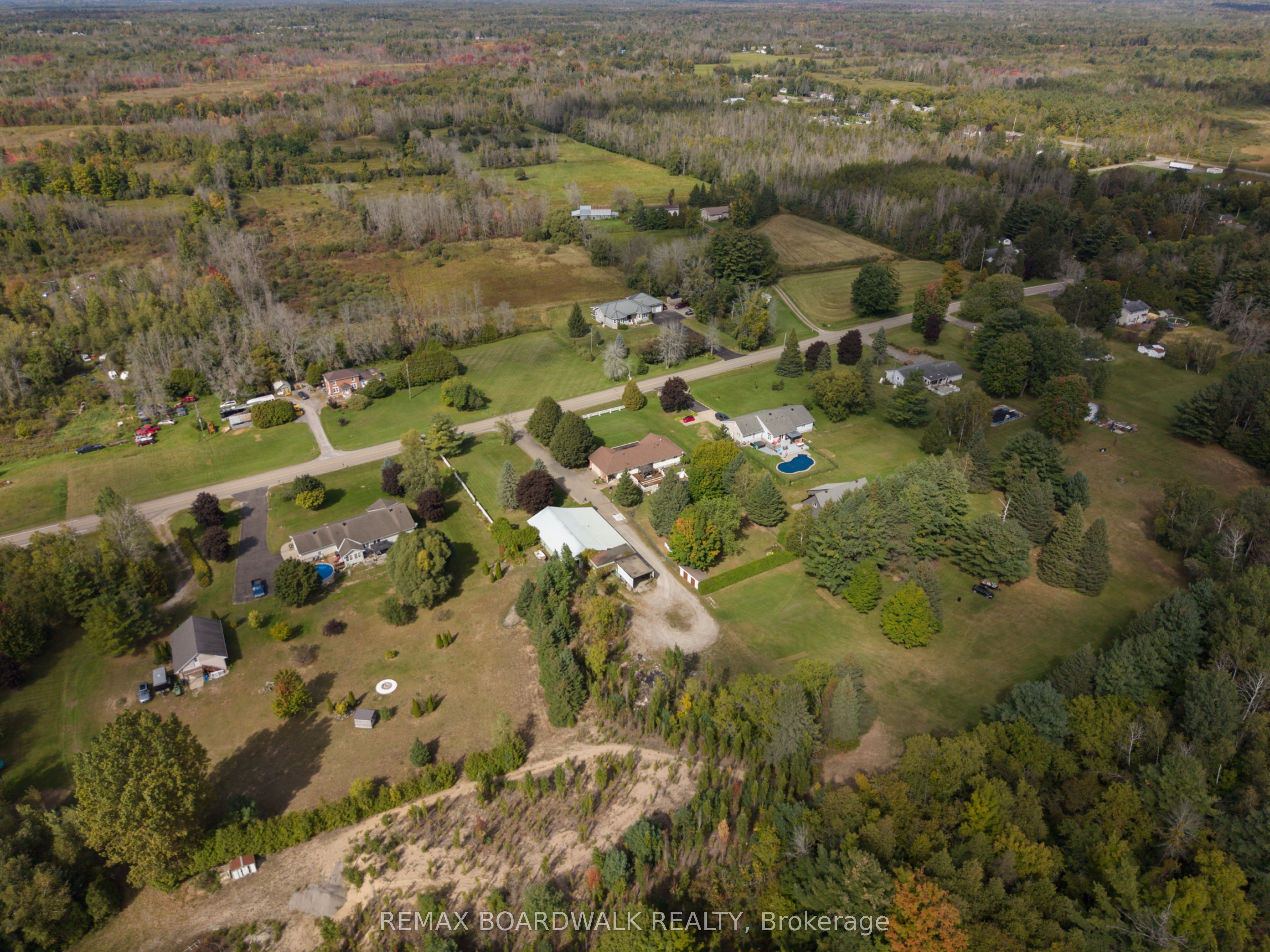 2725 Mcintosh Road Property Photo 8