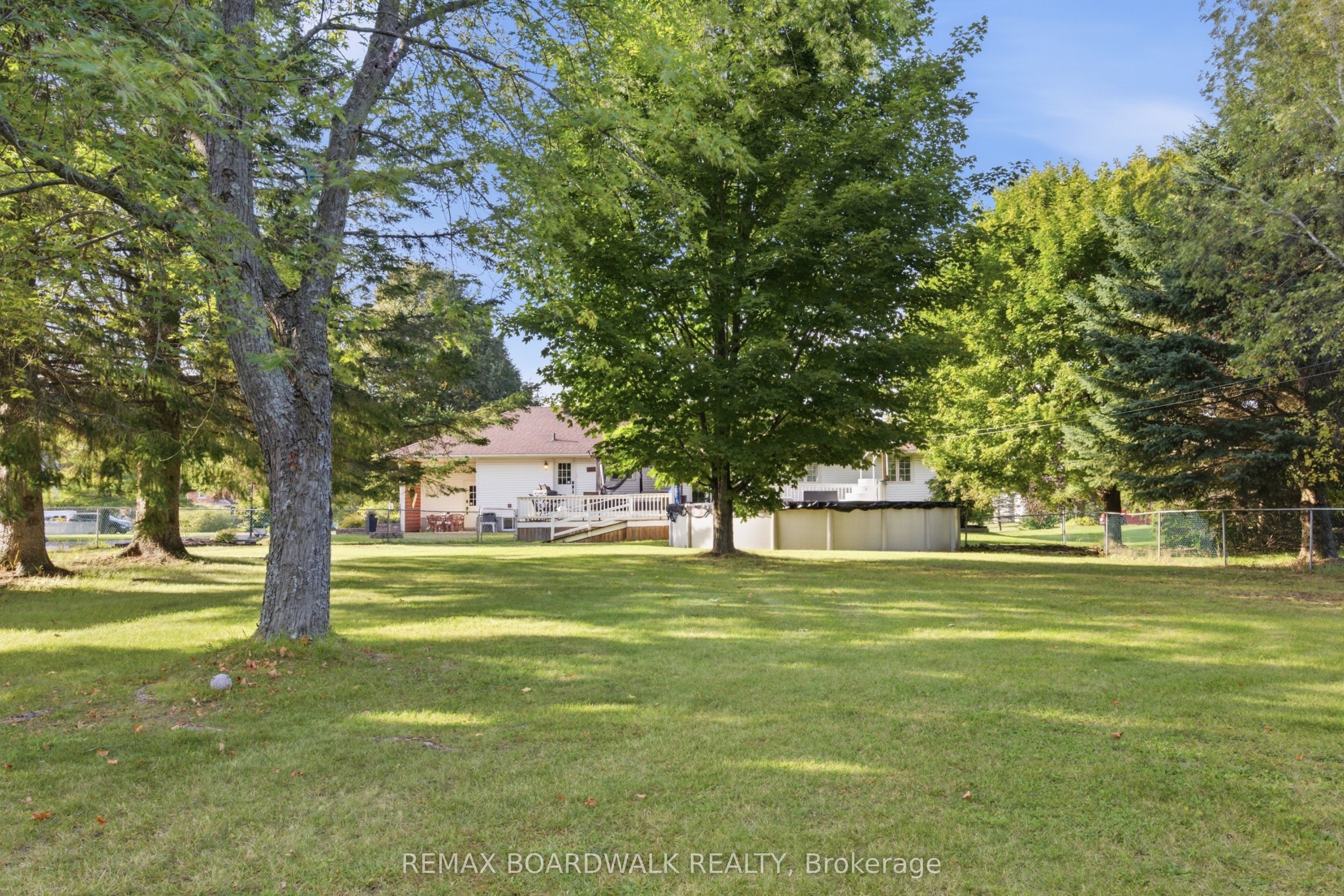 2725 Mcintosh Road Property Photo 14
