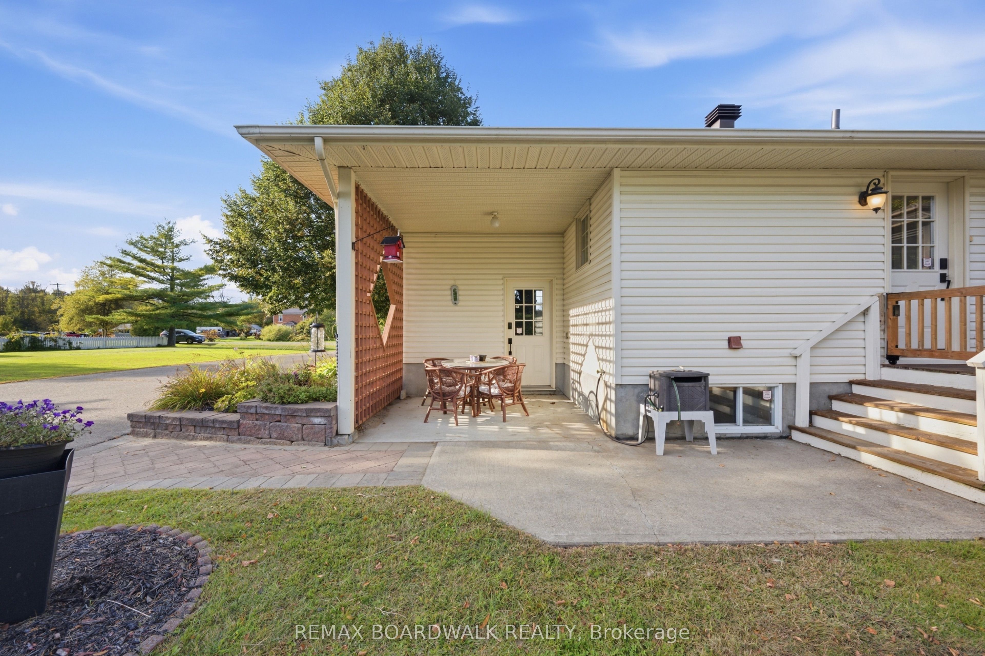 2725 Mcintosh Road Property Photo 15