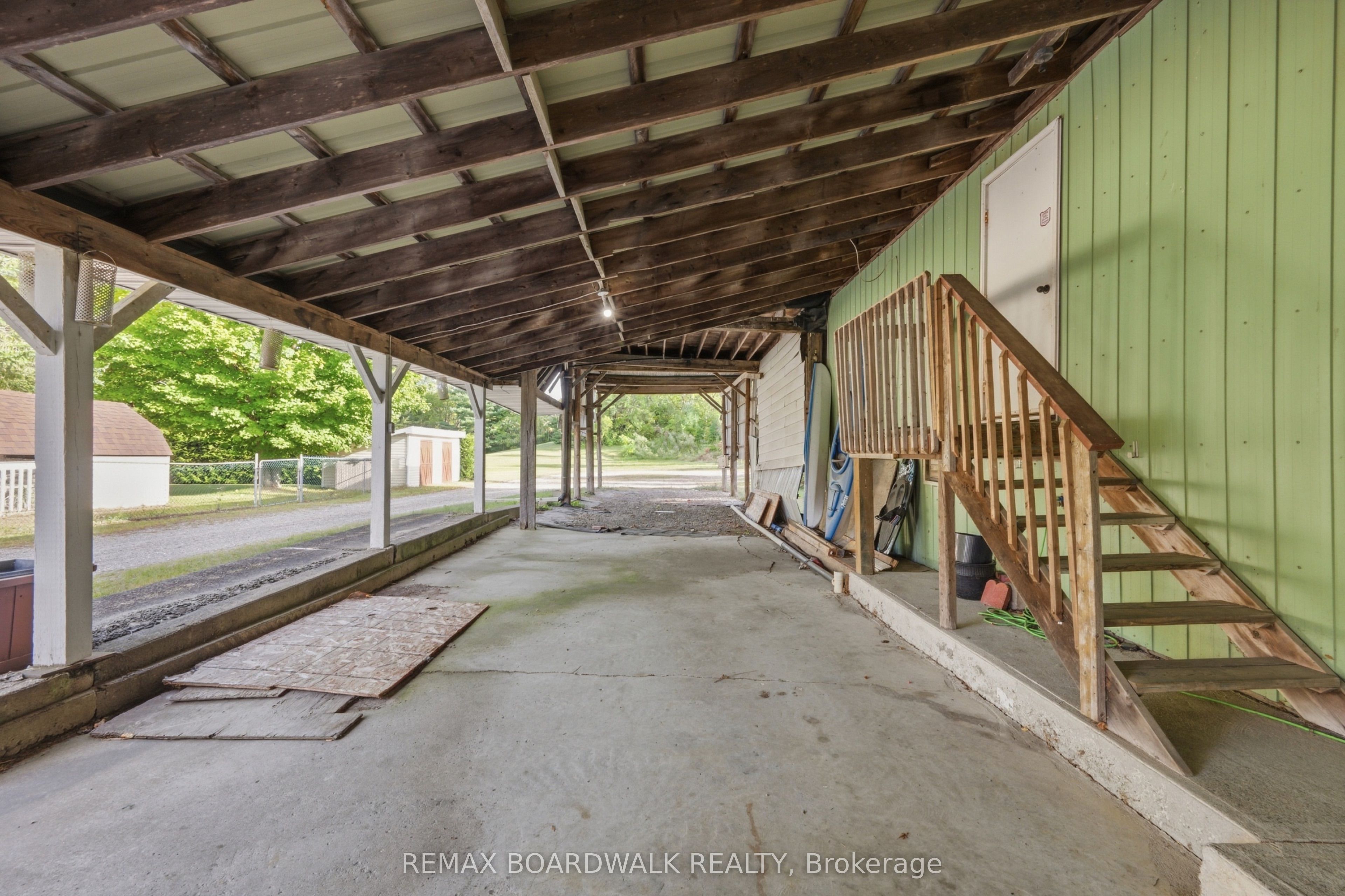 2725 Mcintosh Road Property Photo 20