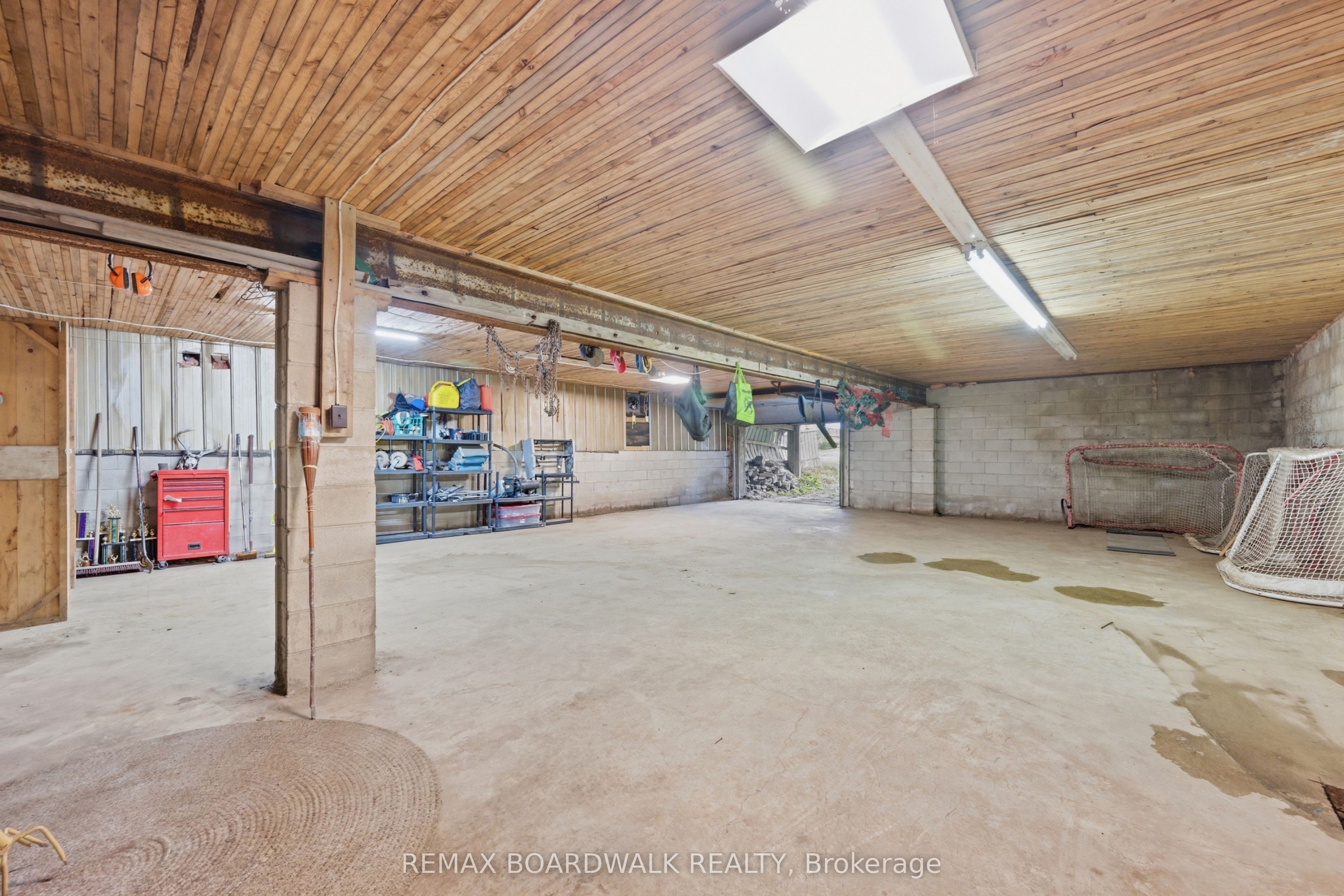 2725 Mcintosh Road Property Photo 23