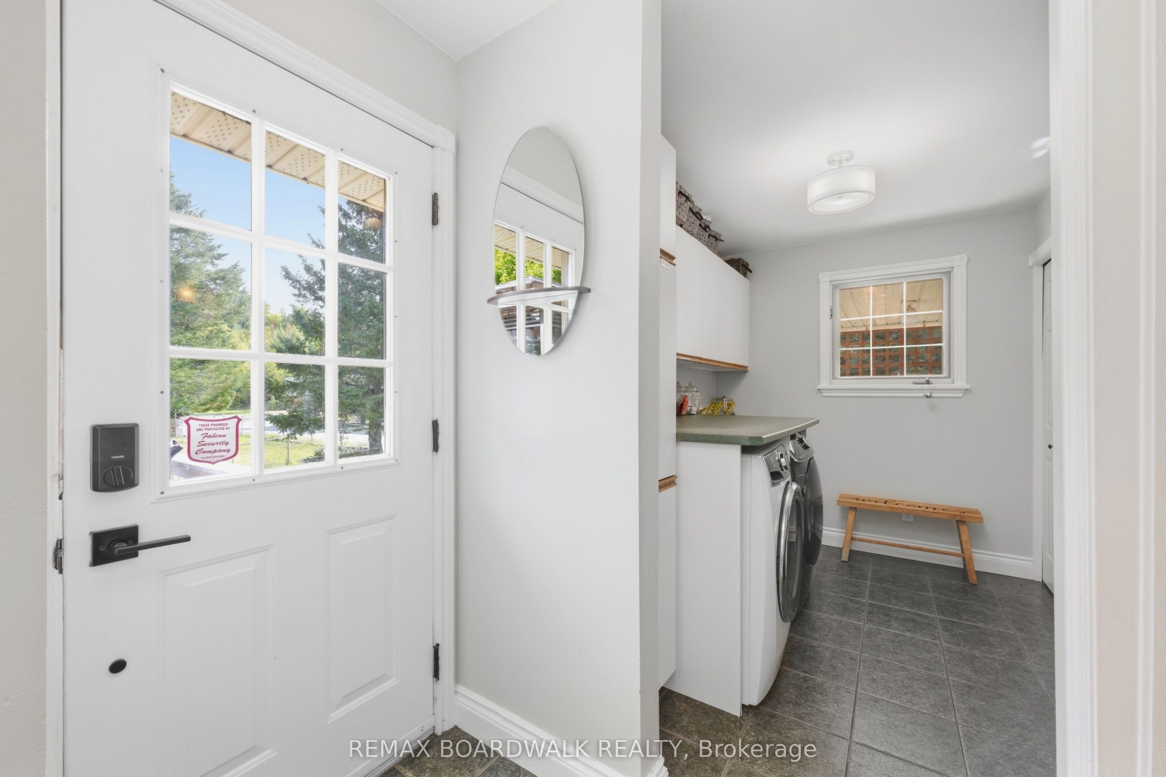 2725 Mcintosh Road Property Photo 38