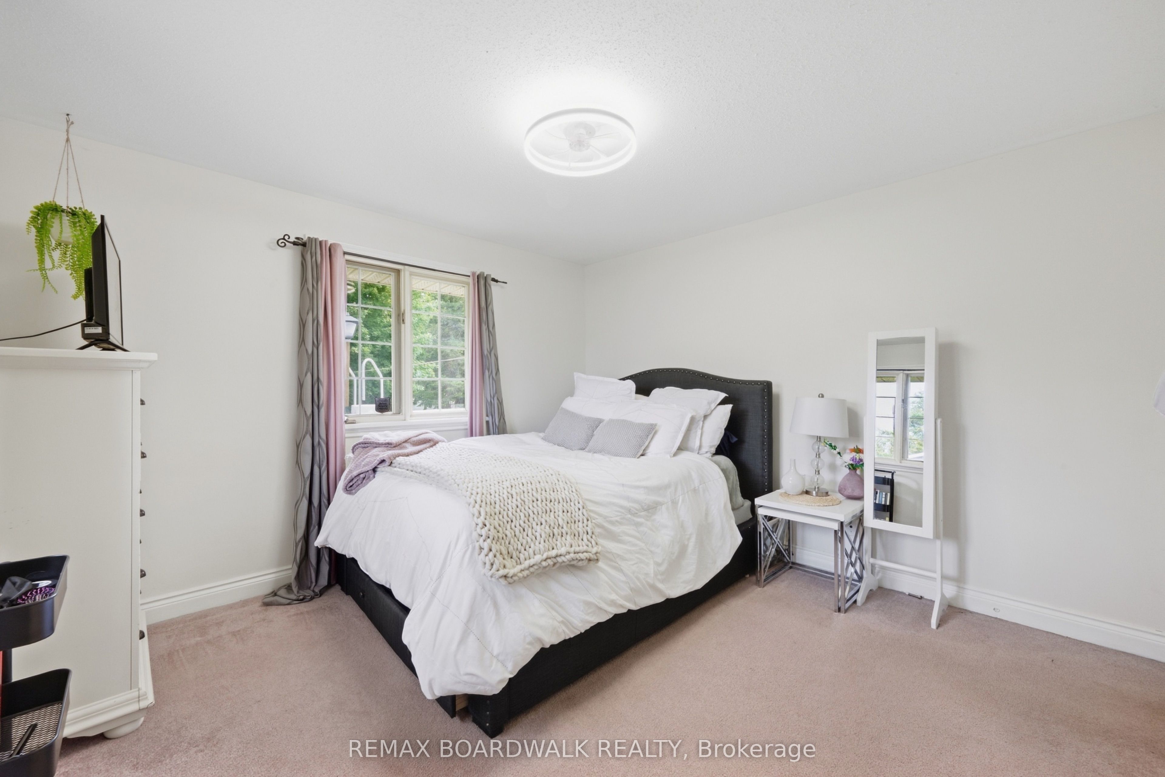 2725 Mcintosh Road Property Photo 41