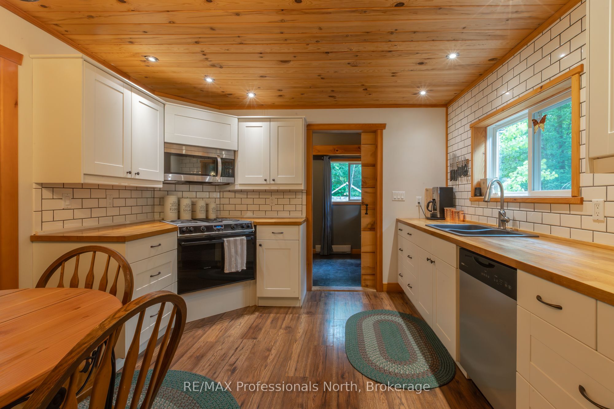 1628 Boshkung Lake Road Property Photo 11