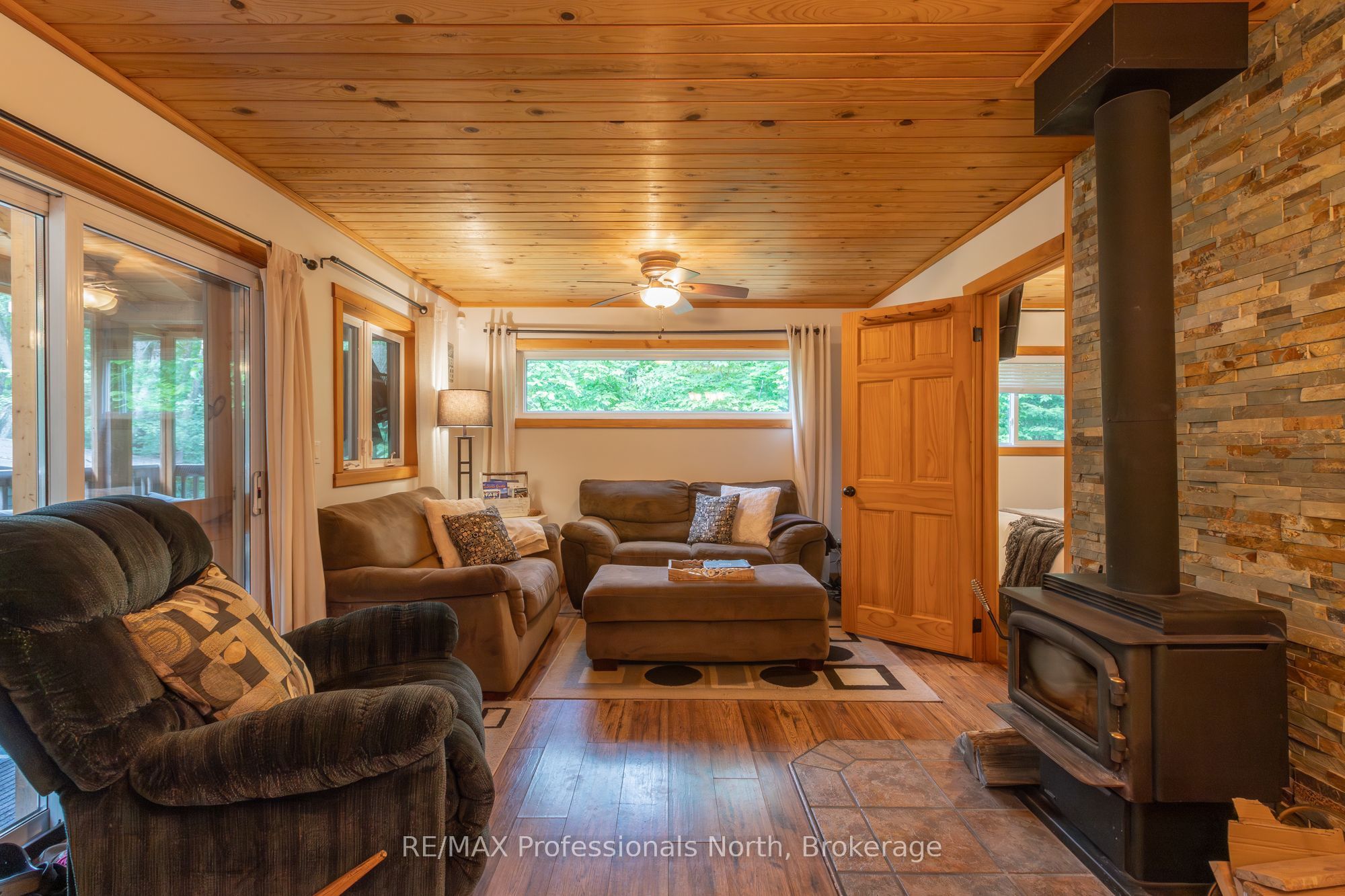 1628 Boshkung Lake Road Property Photo 12