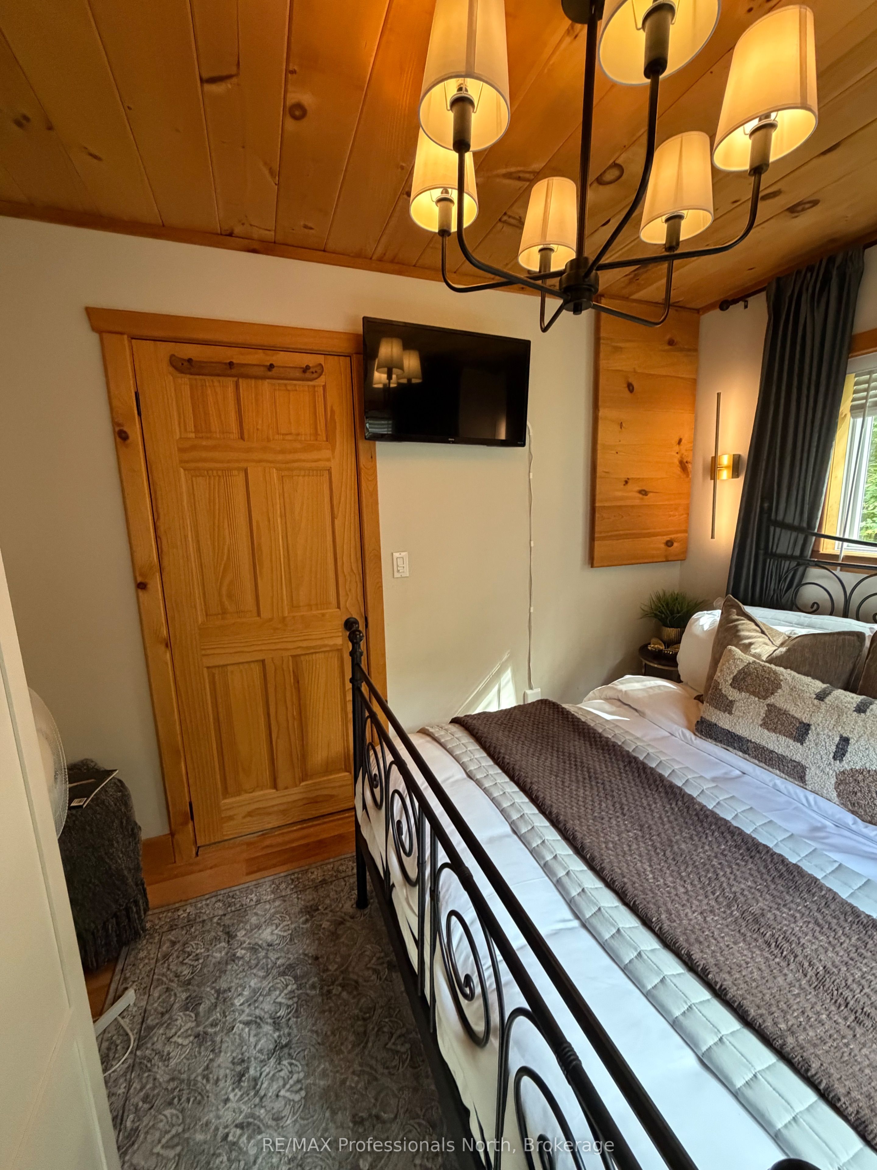 1628 Boshkung Lake Road Property Photo 18