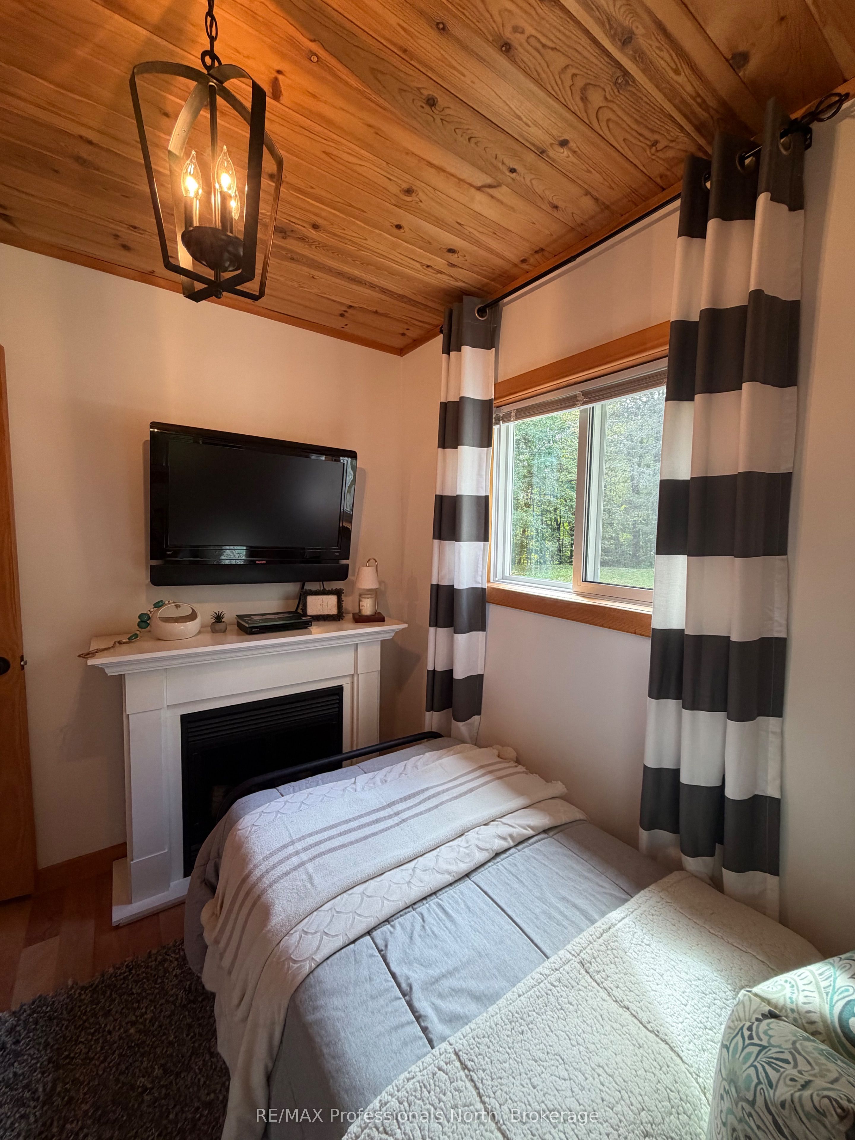 1628 Boshkung Lake Road Property Photo 22