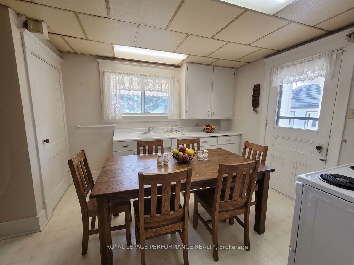 436 Fourth Street E Property Photo 10
