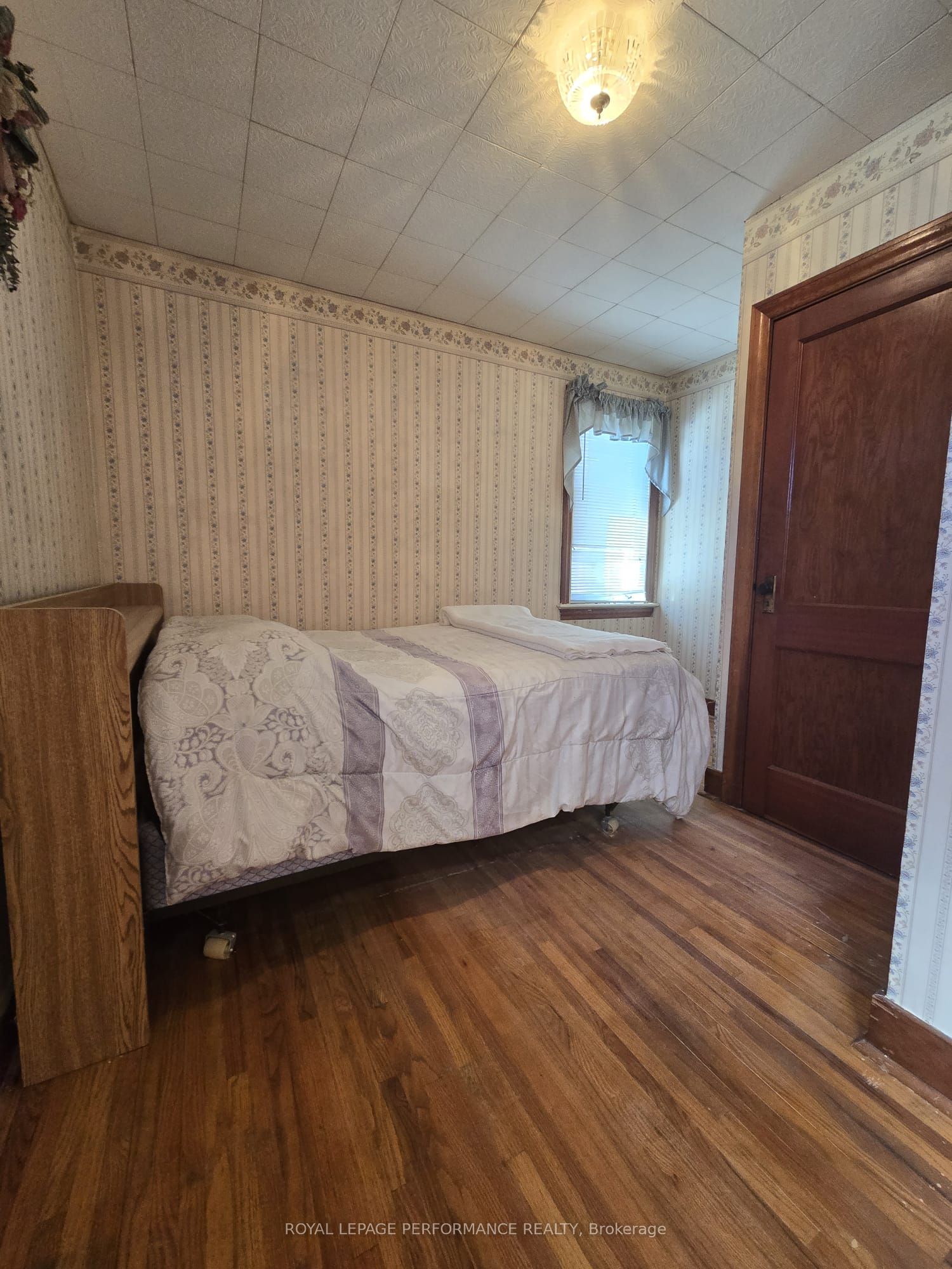 436 Fourth Street E Property Photo 14