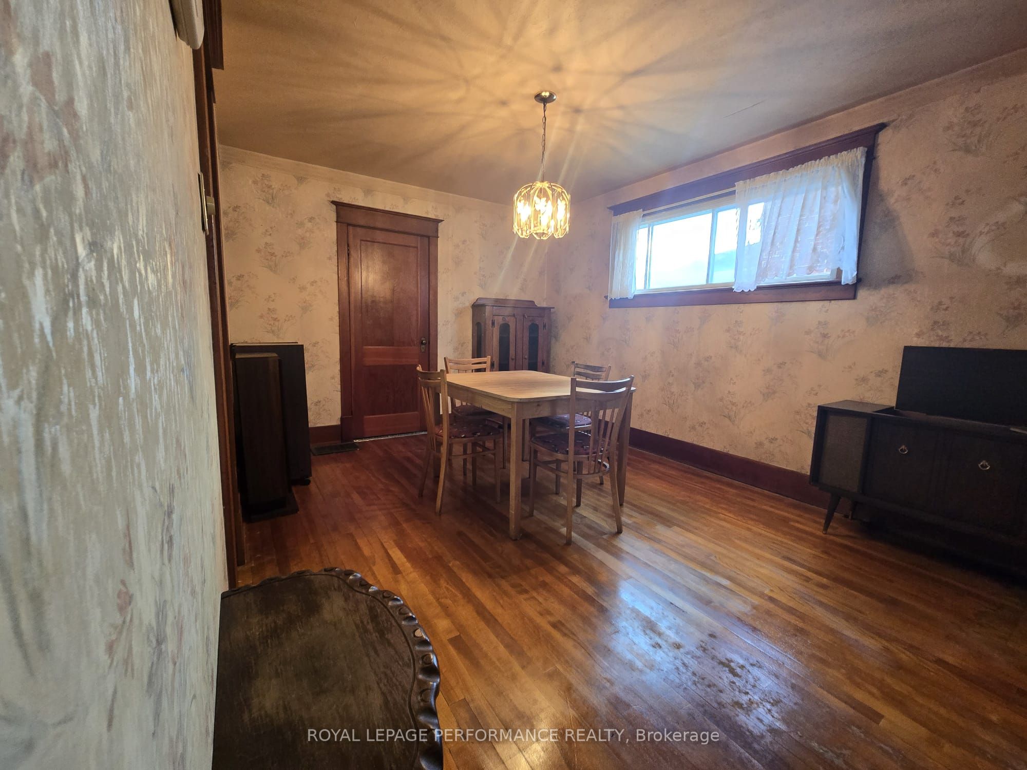 436 Fourth Street E Property Photo 18