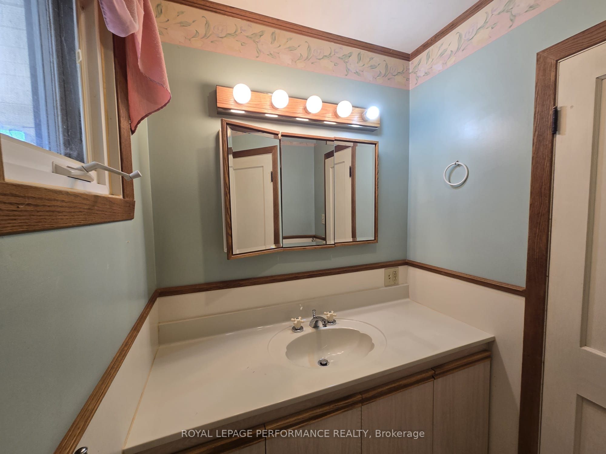 436 Fourth Street E Property Photo 34