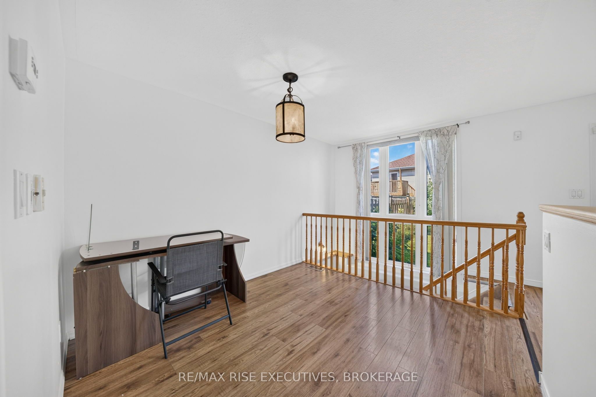 254 Ellesmeer Avenue Property Photo 12