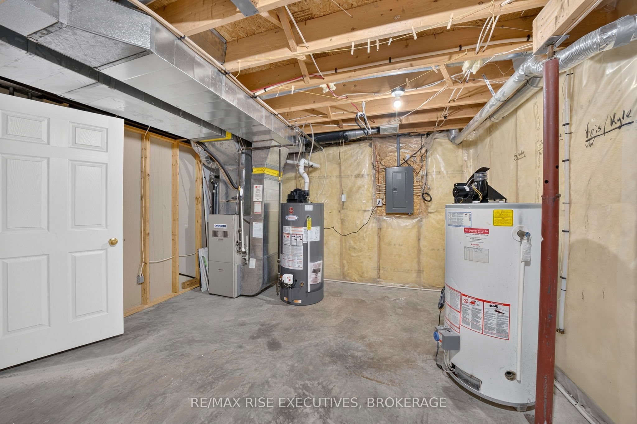 254 Ellesmeer Avenue Property Photo 22