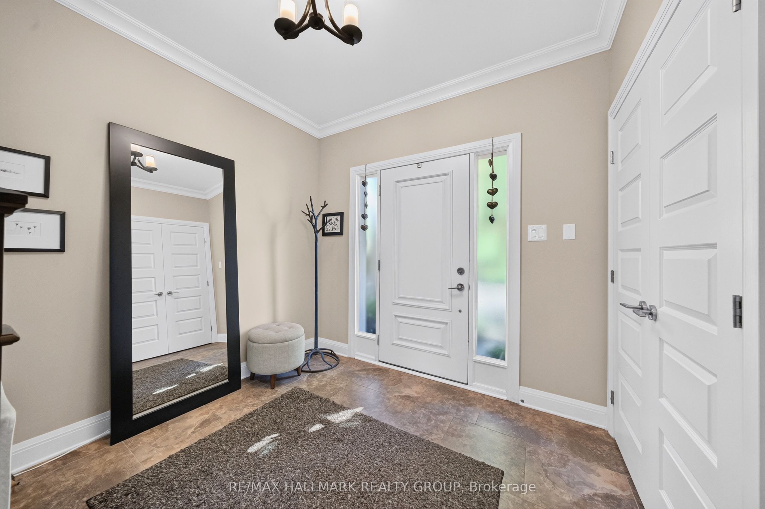 288 Selby Avenue Property Photo 4